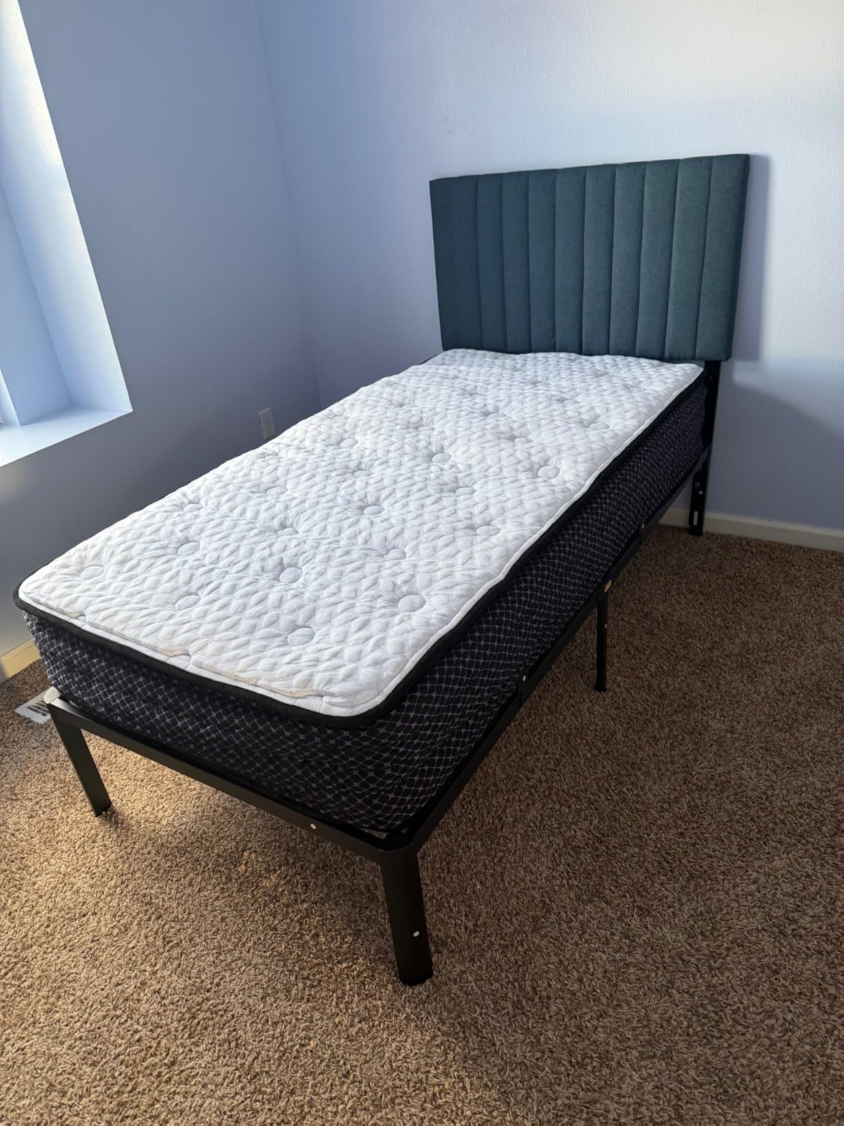 Signature Design by Ashley Queen Pillow Top 13 Inch Hybrid Mattress with Gel Memory Foam, Edge Support for Cool Sleep and Pressure Relief, Fiberglass-Free, Bed In A Box customer photo 1