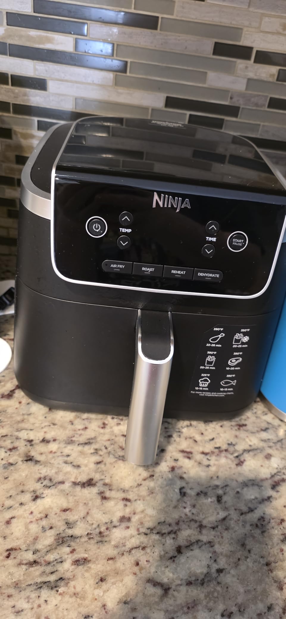 Ninja Air Fryer with Air Crisp | 5 QT Capacity fits up to 4lbs of Fries | 4-in-1 Pro Air Fry, Roast, Reheat, Dehydrate | 400°F Max Temp | 1750 Watts | W/Nonstick Basket & Crisper Plate | Grey | AF141 customer photo 2