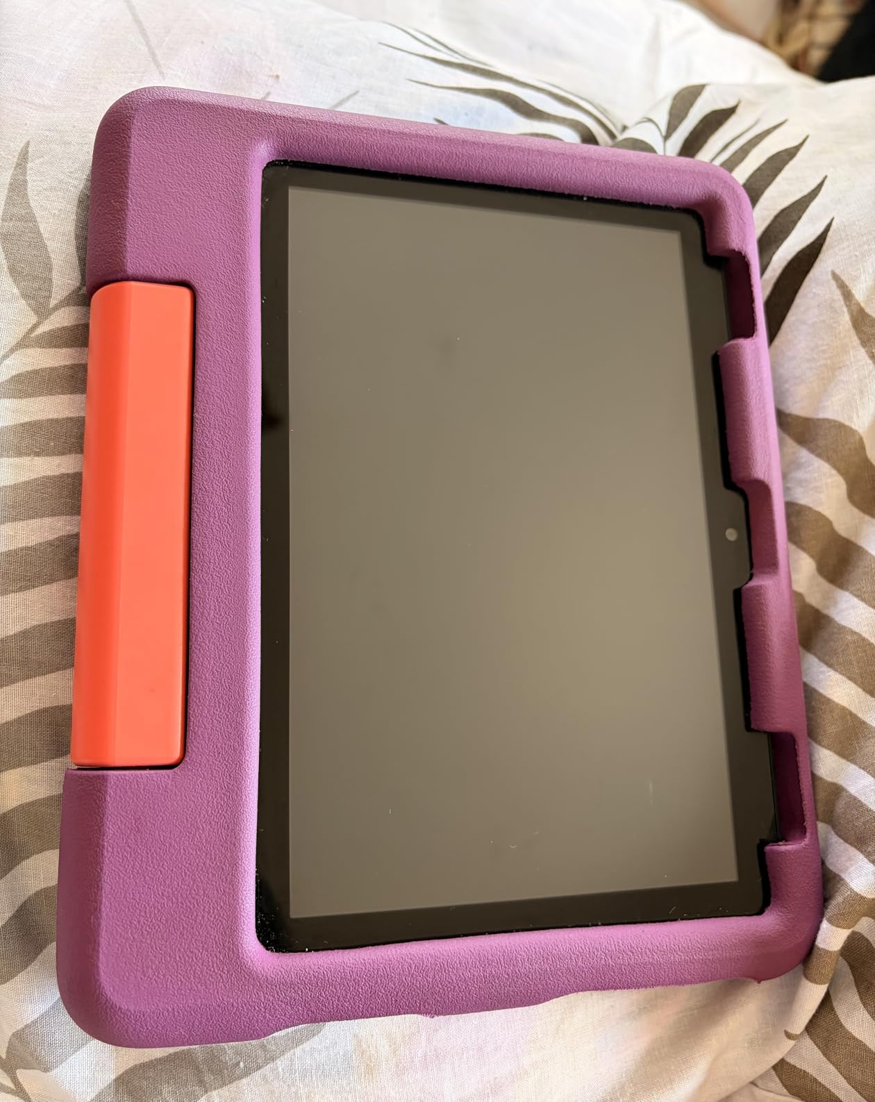 Fire HD 8 Kids tablet (newest model), ages 3-7 | 4GB memory, Includes ad-free and exclusive content, parental controls and 13-hr battery, 64GB, Blue customer photo 2