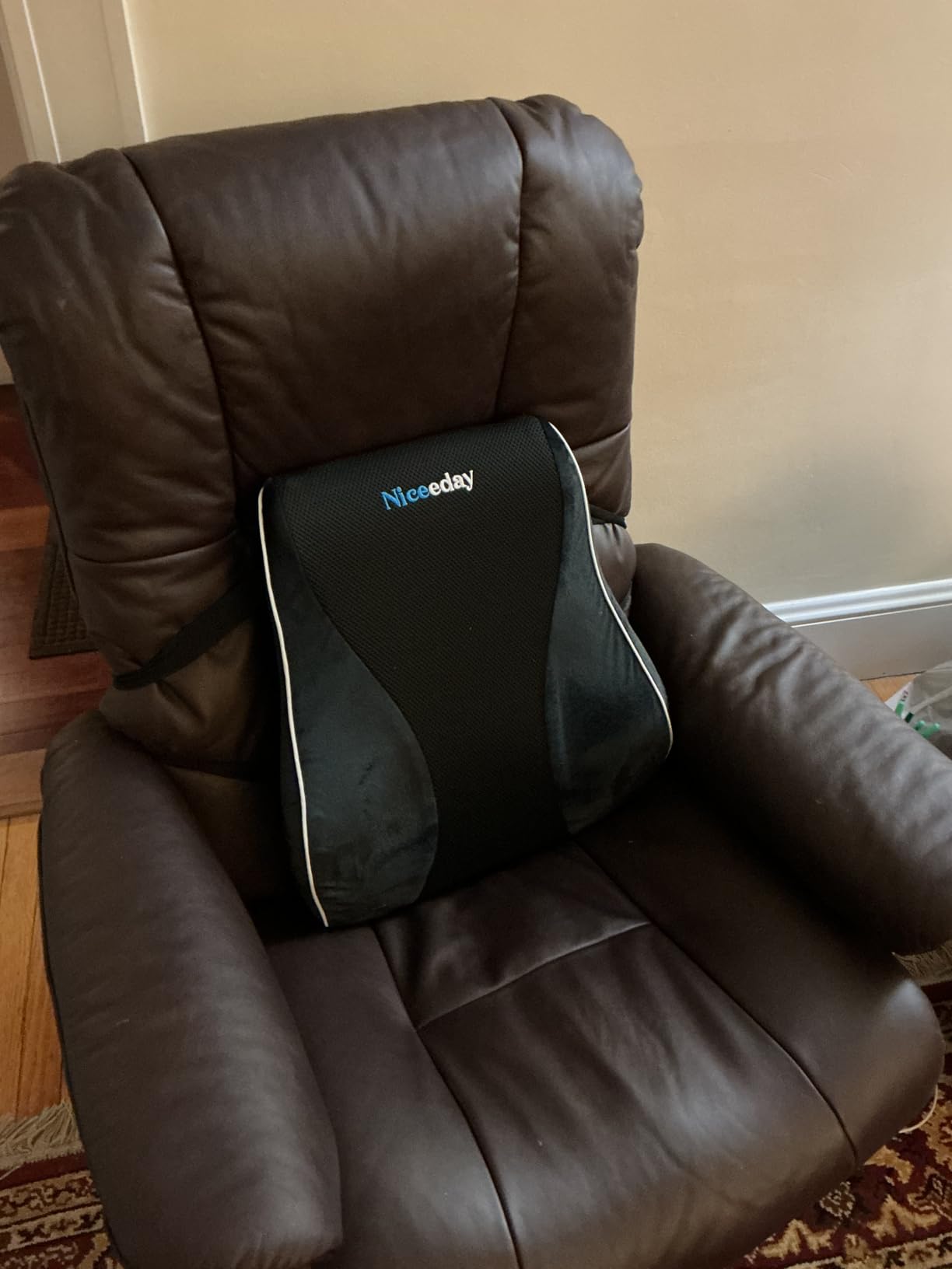 Niceeday Lumbar Support Pillow for Office Chair Car, Gaming Chair Lower Back Pain Relief Memory Foam Cushion with 3D Mesh Cover Ergonomic Orthopedic Back Rest Lower Back Support customer photo 1