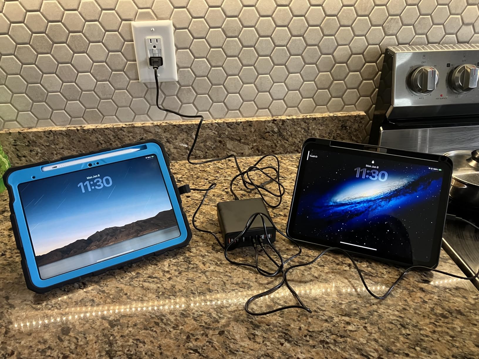 380W USB C Charger Block, with 4 USB Cables 8-Port USB C Charging Station Dual 100W Laptop Charger Fast Charger Type C Charging Block for MacBook Pro, Dell XPS, iPhone, iPad, Tablet customer photo 1