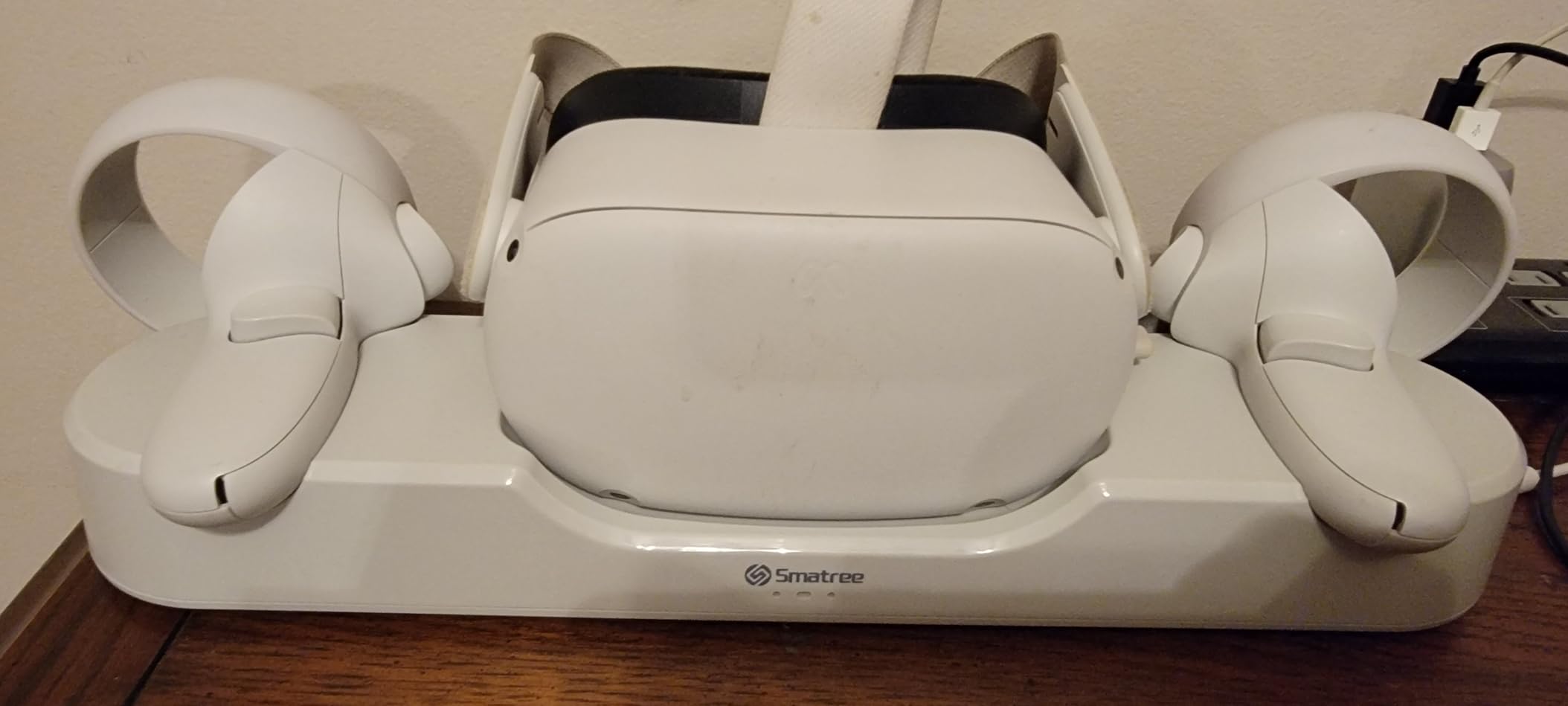 Smatree Charging Dock for Meta Quest 3S/Quest 3 customer photo 2