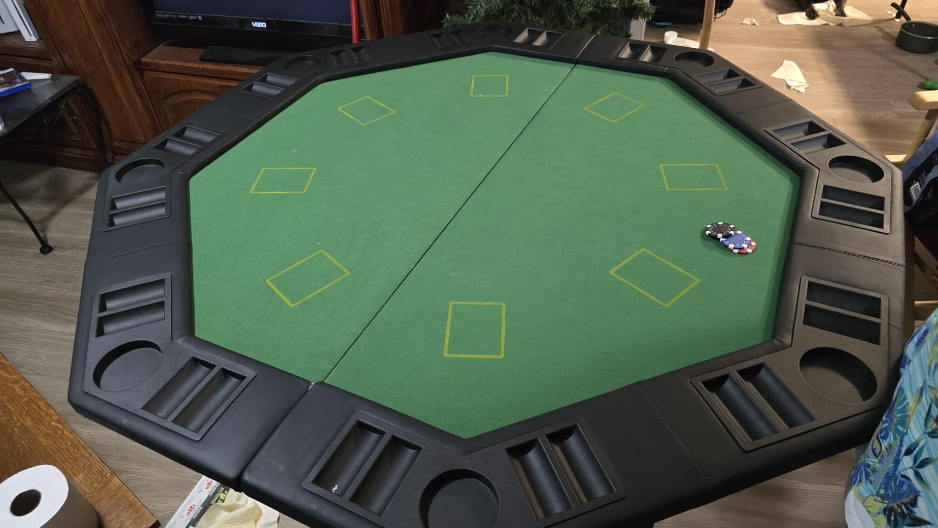 ECOTOUGE Foldable Poker Table, 8 Players Octagon Texas Holden Poker Table with Chip Trays & Collapsible Legs, Folding Game Table for Casino Leisure Game, Blackjack, Easy Assembly, Green customer photo 1