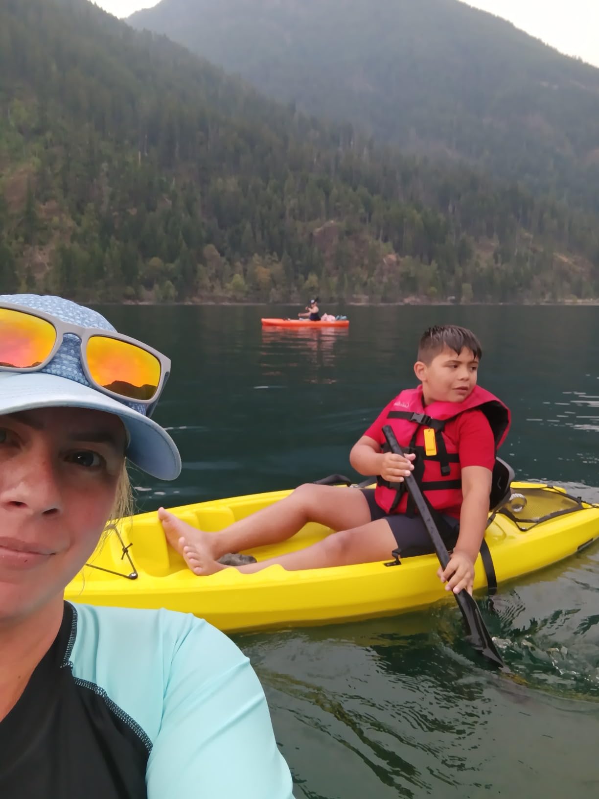 Kayak with Paddle 6.5 FT Recreational Rowing Fishing Boat with Hard Shell Recreational Ocean Kayak Sit-in one Person customer photo 1
