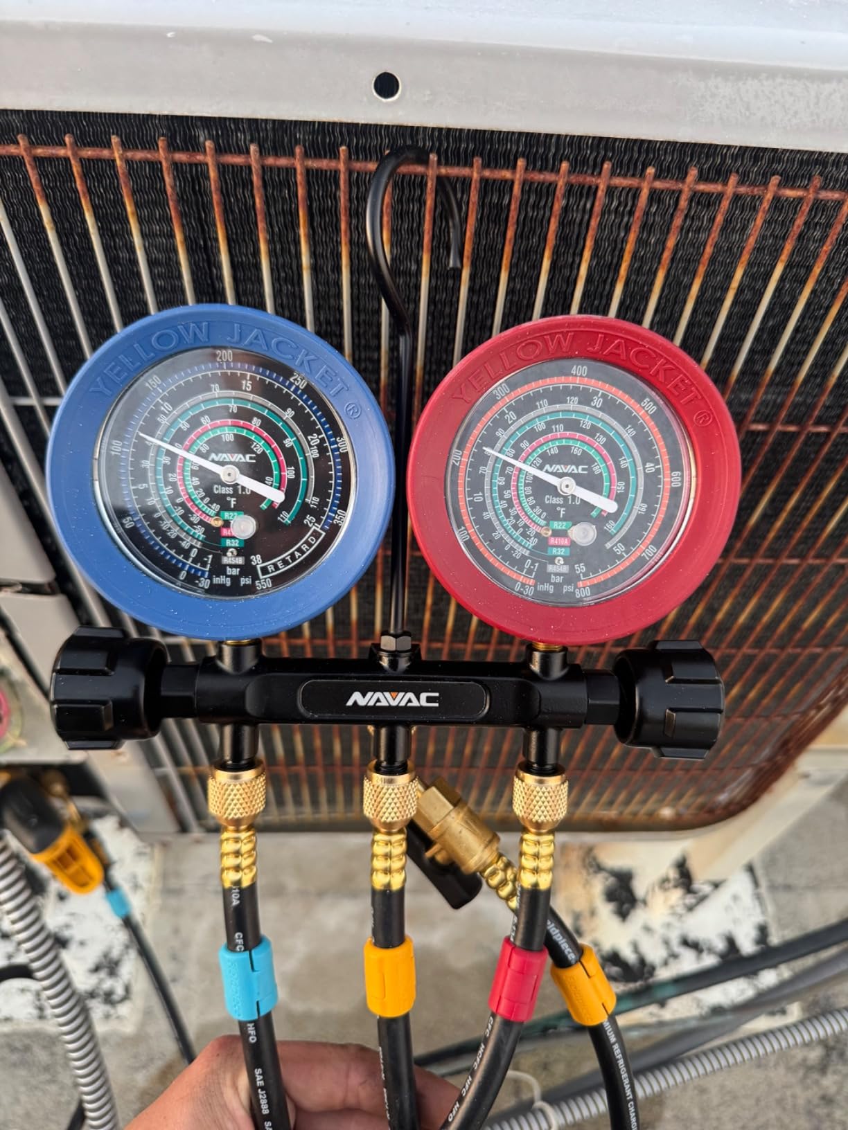 NAVAC NMG12A Pro Manifold Gauge - Brass Body with Needle Valve, Precision Dial, A2L Compatible, HVAC Manifold Gauge with Glow-in-The-Dark Elements, Hose Holders & Hanging Hook, Pro Series customer photo 1