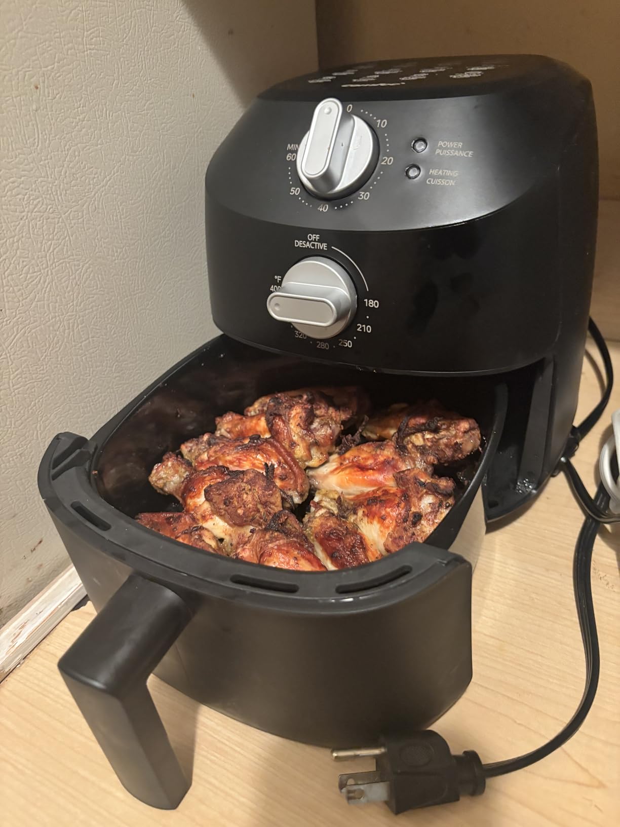 COMFEE' Compact 2.1 Quart Air Fryer with 12 Presets Menu Options, Adjustable Timer & Temperature Control 180-400 degrees F, Dishwasher-Safe Nonstick Fry Basket customer photo 2