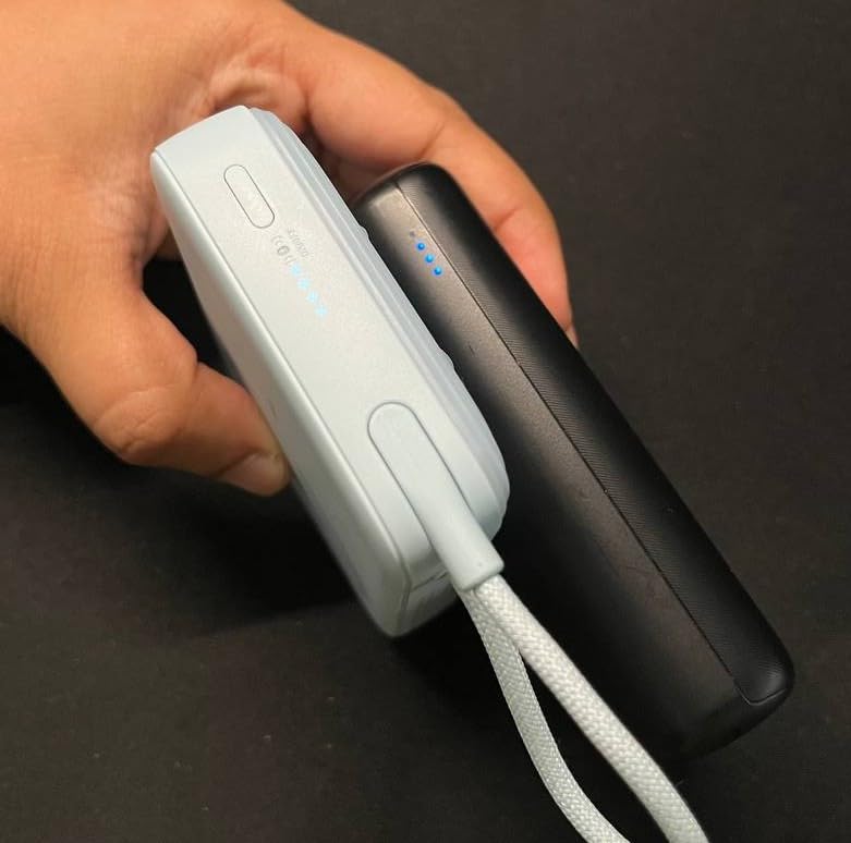 Anker Zolo Magnetic Power Bank, 10,000mAh Wireless Portable Charger with 30W Max Fast Charging, Battery Pack with Built-in USB-C Cable and Adjustable Stand, for iPhone 17/16/15 Series, AirPods etc. customer photo 1