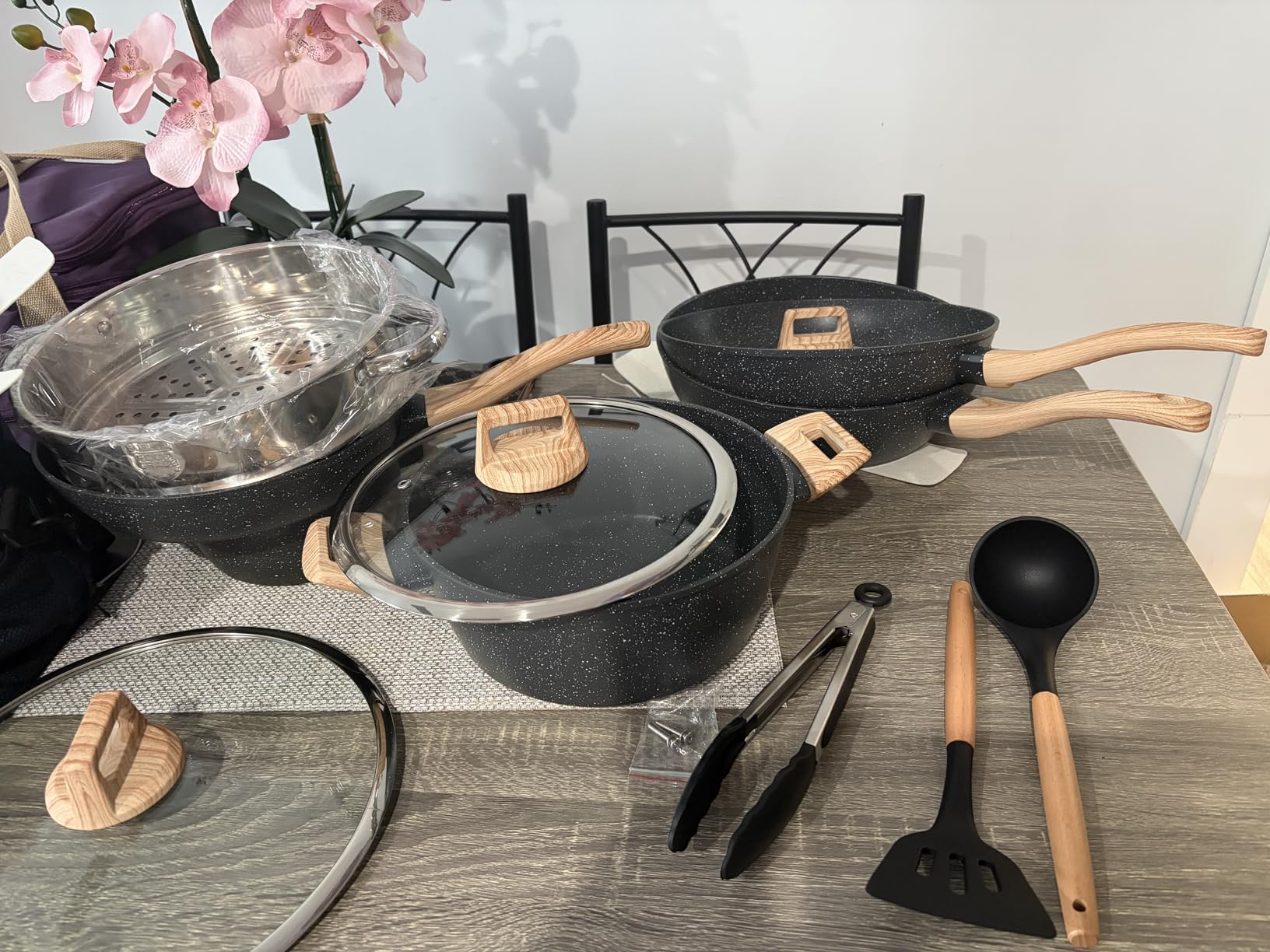 16PCS Pots and Pans Set Non Stick Cookware Set Nonstick with Cooking Set customer photo 2