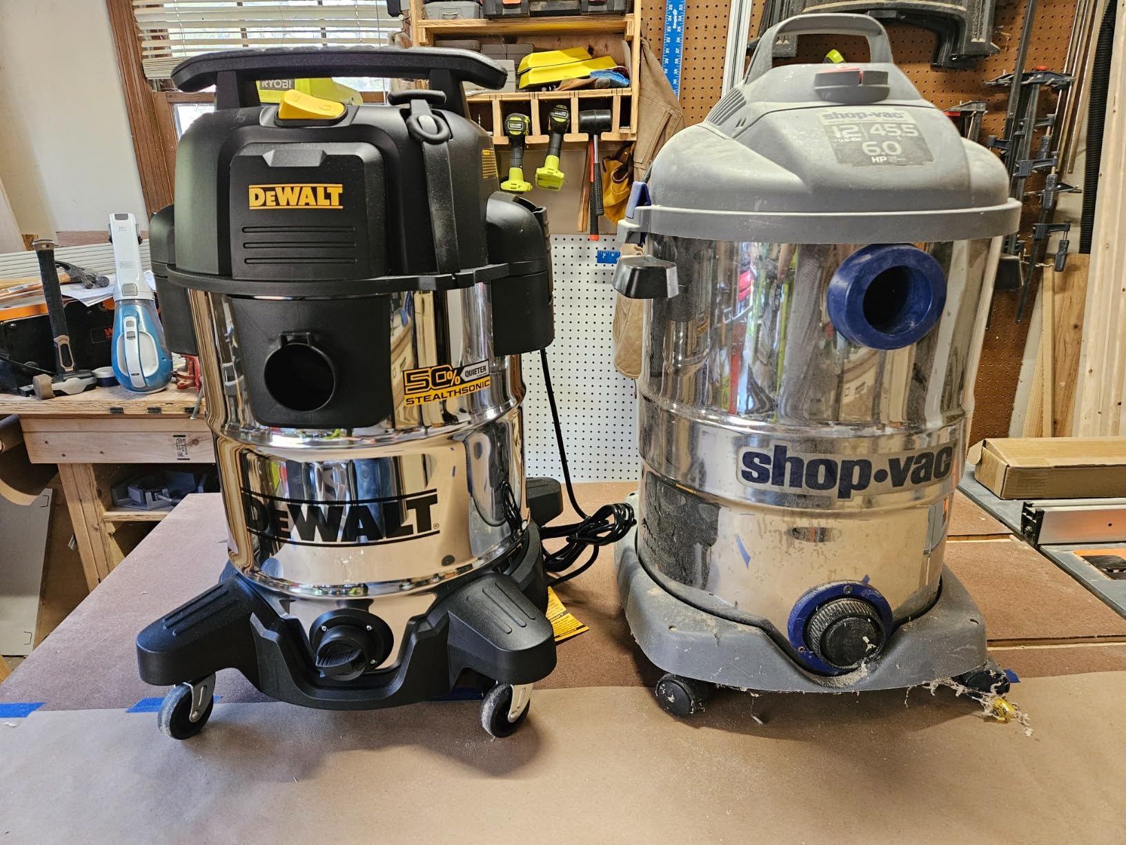 DEWALT 10 Gallon STEALTHSONIC Wet and Dry Shop Vacuum, Ultra Quiet Heavy Duty With Attachments, Powerful Outdoor Vac for Car, Garage, Workshop, Jobsite, Patio, DXV10S-QT, 5 Peak HP customer photo 2
