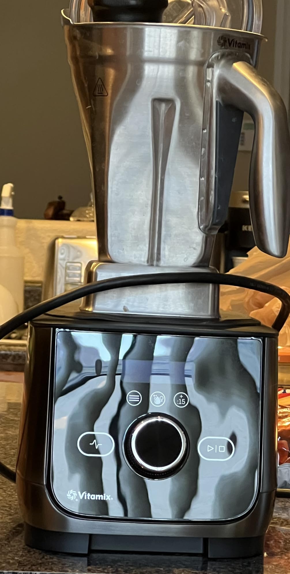 Vitamix Ascent X4 Blender with Five Blending Programs, Self-Cleaning Program, Professional-Grade Blender for Smoothies, Soups & More, Stainless-Steel Blades, 48 Oz Container, Brushed Stainless customer photo 1