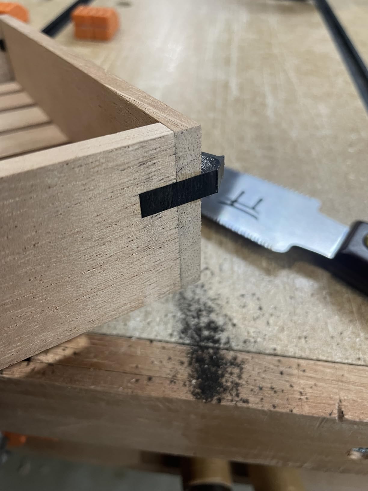 Temple Tool Co. Japanese Flush Cut Saw - 6 Inch Double Edge Pull Saw for Flush Cutting Dowels, Pegs, Wedges - Hardwood Softwood customer photo 1
