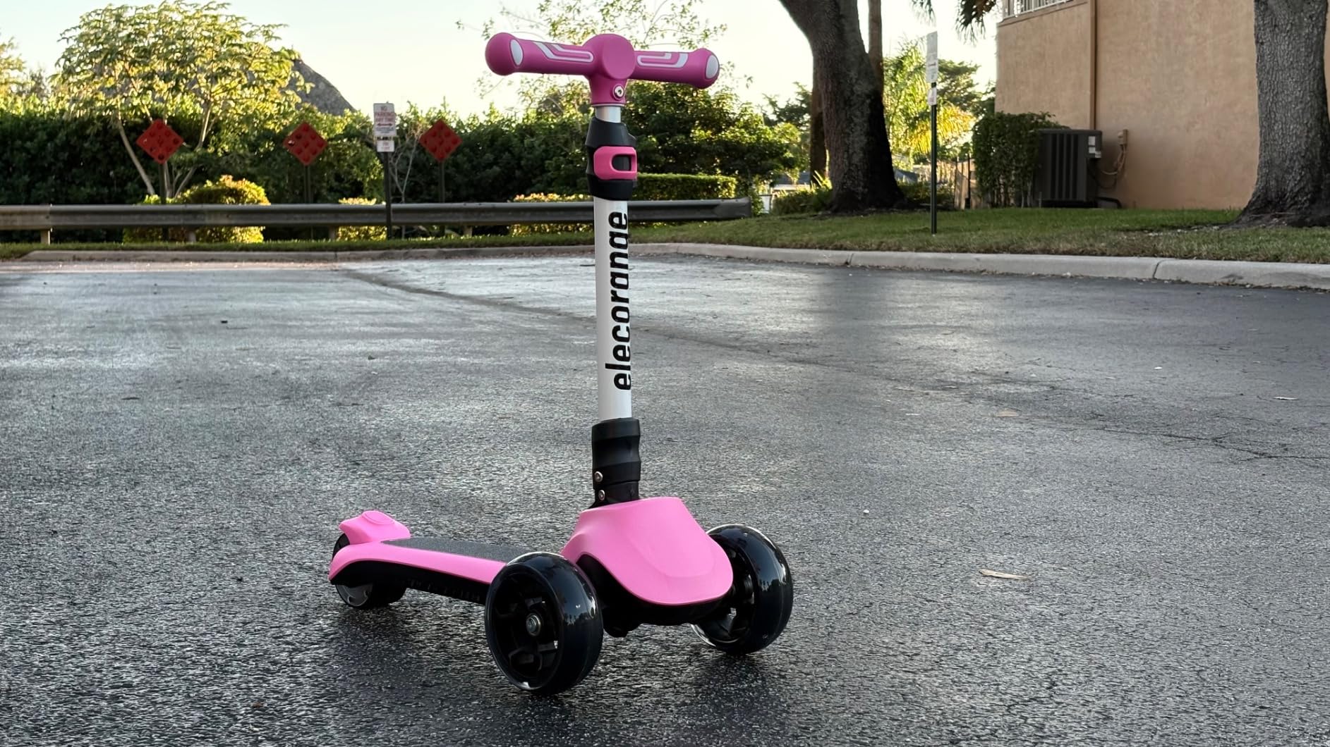 Elecorange T200/T500 Balance Electric Scooter for Kids Age 4-9, 2 Types Front Wheels, Electric Horn, Full Body Lights Up, Wide Deck, 5Mph Safe Speed, 70min Riding, Foldable Kick Scooter Boys & Girl customer photo 2