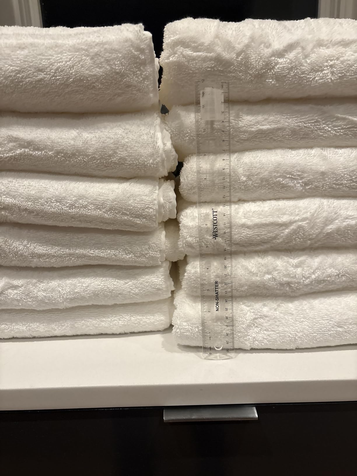 Italic Ultraplush 100% Australian Cotton Towels - Set of 2 Luxury Bath Towels, Quick Dry Plush and Absorbent, Heavy Duty Large Bath Towels, 800GSM Towels for Bathroom & Spa (White) customer photo 1