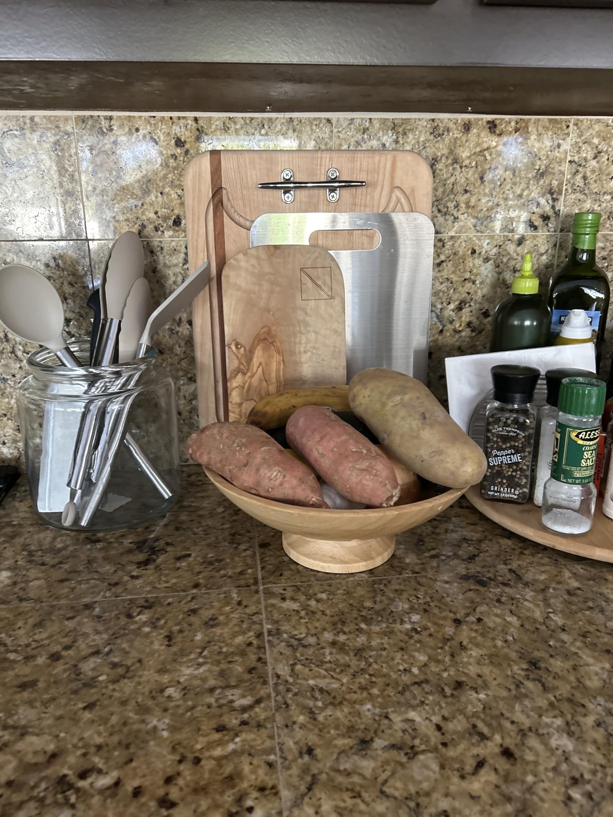 Fruit Basket for Kitchen Counter - Fruit Bowl for Kitchen Counter, Bamboo Pedestal Fruit Basket with Ventilation Holes, Wooden Fruit Bowl for Fruit and Vegetable Storage, Decorative Frutero for Cocina customer photo 1