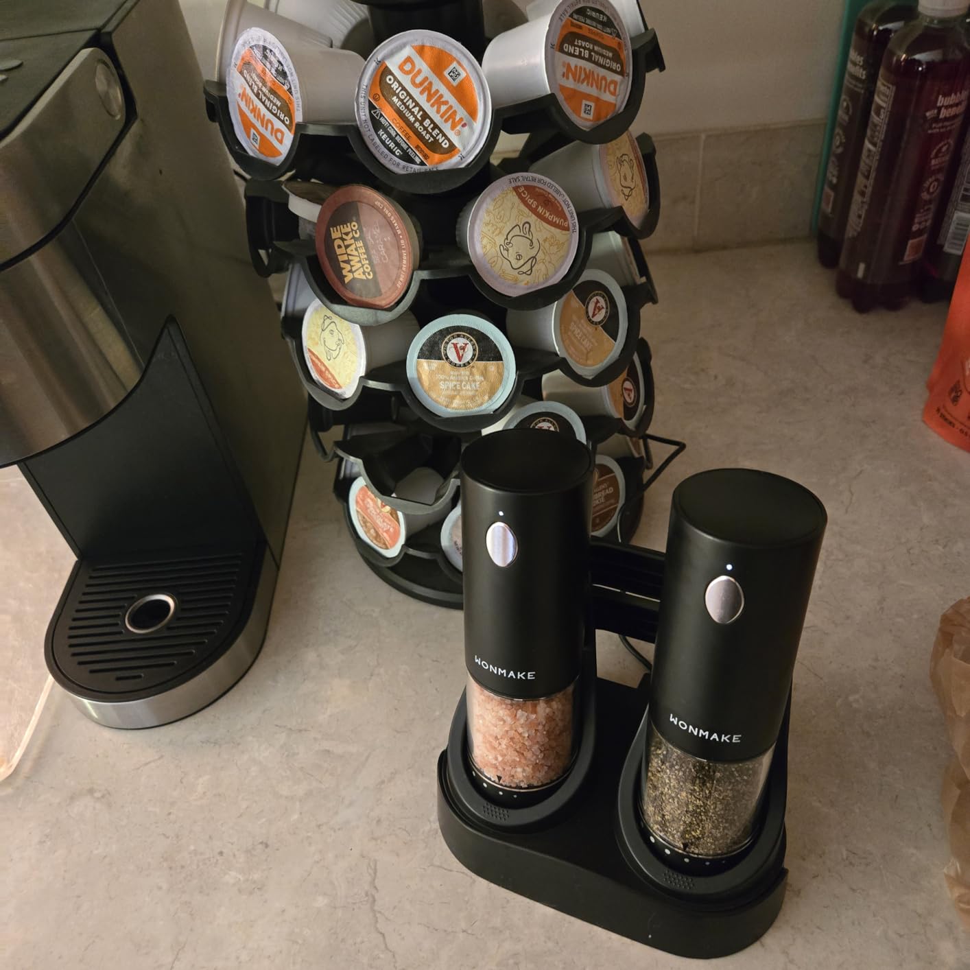 Electric Salt and Pepper Grinder Set - Automatic Refillable Salt and Pepper Grinders with Charging Base & LED Light, Adjustable Coarseness, One-handed Easy Operation, Ideal Kitchen Gadget customer photo 2