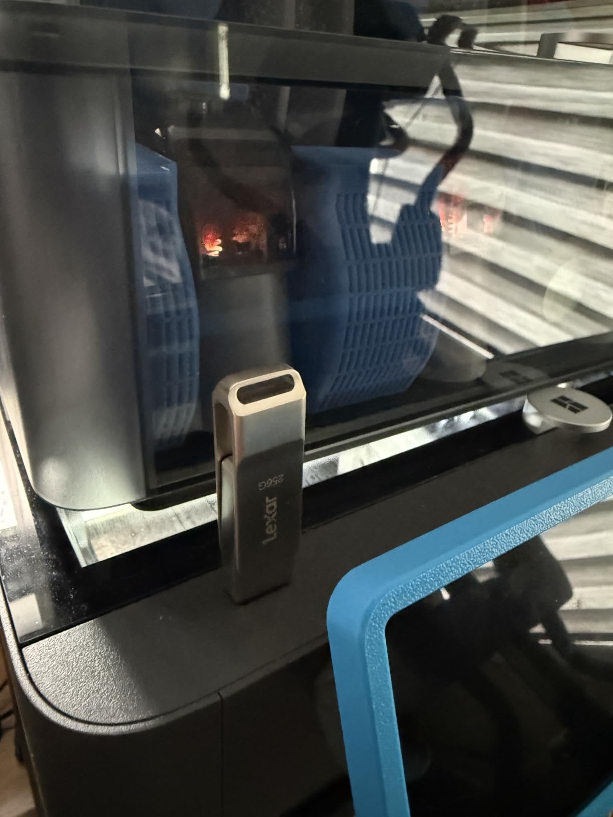 Lexar D40E 256GB Dual USB 3.2 Gen 1 Type-C Jump Drive, USB-C Flash Metal Housing Swivel Design Thumb Drive customer photo 1