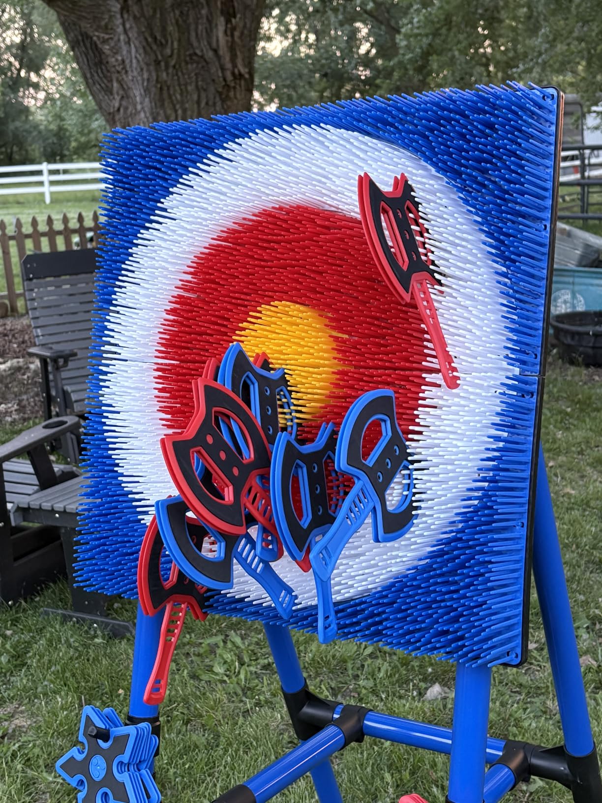 Stiatu Axe Throwing Bristle Target with 8 Throwing Axes Set, Axe Throwing Game for Backyard, Indoor & Outdoor, Yard Games, Carnival Games customer photo 2