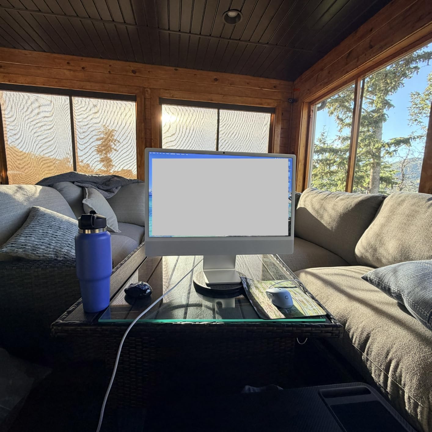 2024 iMac All-in-One Desktop Computer with M4 chip with 10-core CPU and 10-core GPU: Built for Apple Intelligence, 24-inch Retina Display, 24GB Unified Memory, 512GB SSD Storage; Green customer photo 1