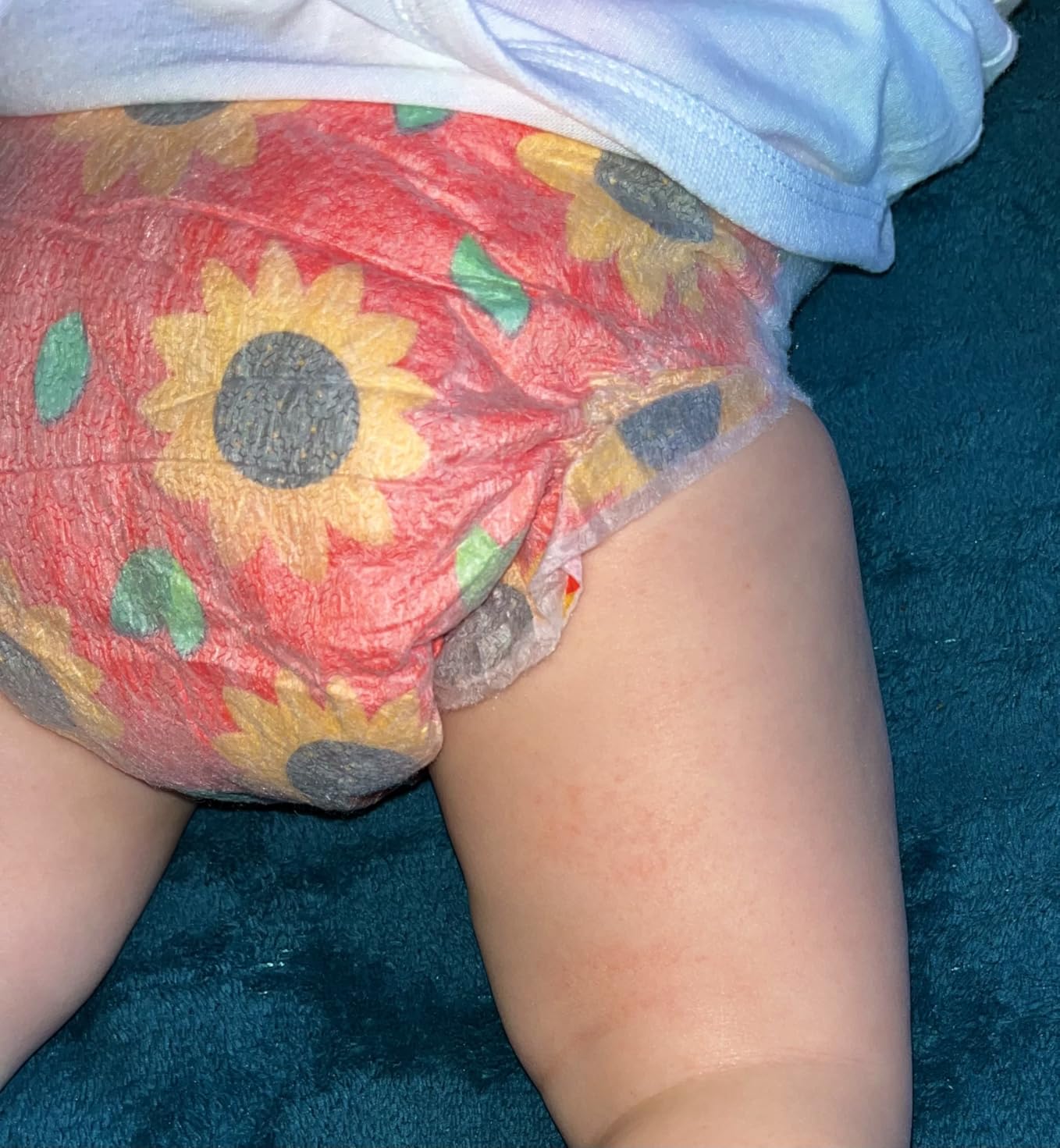 Hello Bello Diapers, Size 1 (8-12 lbs) Flower Child, 32 Count of Premium Disposable Baby Diapers, Hypoallergenic with Soft, Cloth-Like Feel customer photo 1