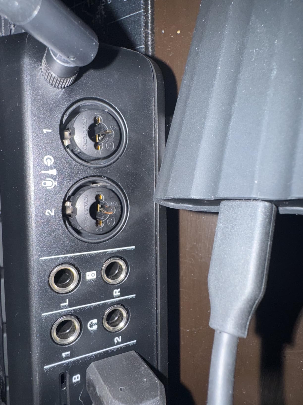 RØDE RØDECaster Video - Professional Video Switcher and Audio Interface - Multi-Camera, 6 x Video Inputs (HDMI and USB), 1080p60, Multi-Source Scenes customer photo 1