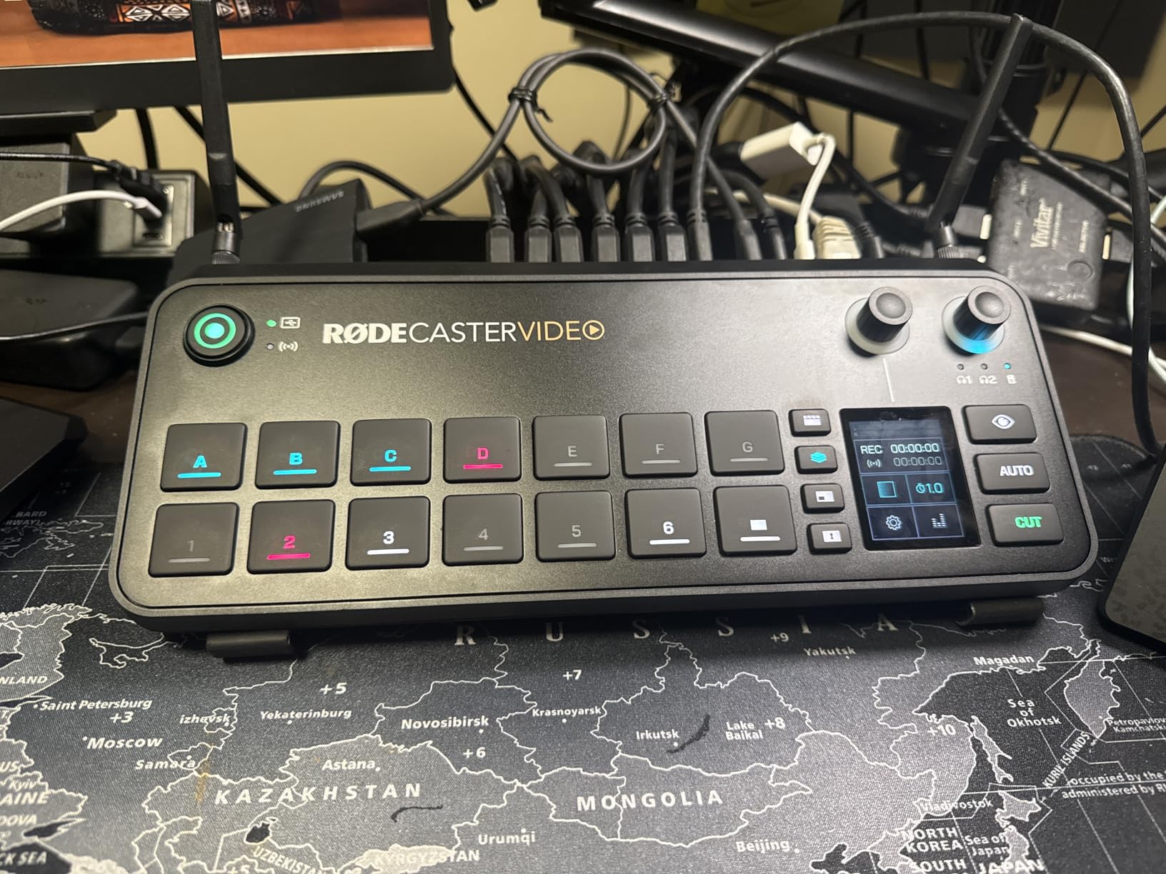 RØDE RØDECaster Video - Professional Video Switcher and Audio Interface - Multi-Camera, 6 x Video Inputs (HDMI and USB), 1080p60, Multi-Source Scenes customer photo 2