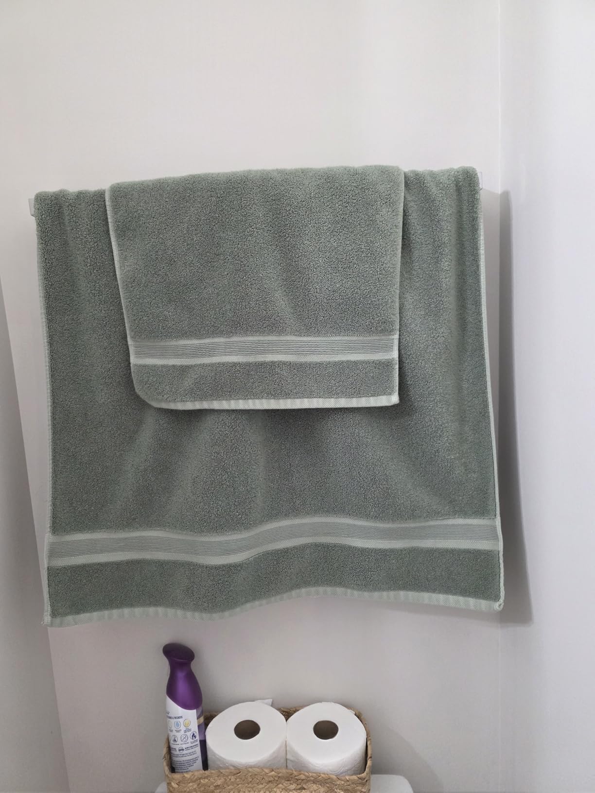 Springtree Home Luxury Bamboo Rayon Bath Towel Set of 4 | 35% Bamboo Rayon - 65% Zero Twist Cotton | Absorbent Quick-Dry Towels for Bathroom | Oeko-TEX Standard 100 Cotton | White - 4 Pack customer photo 2