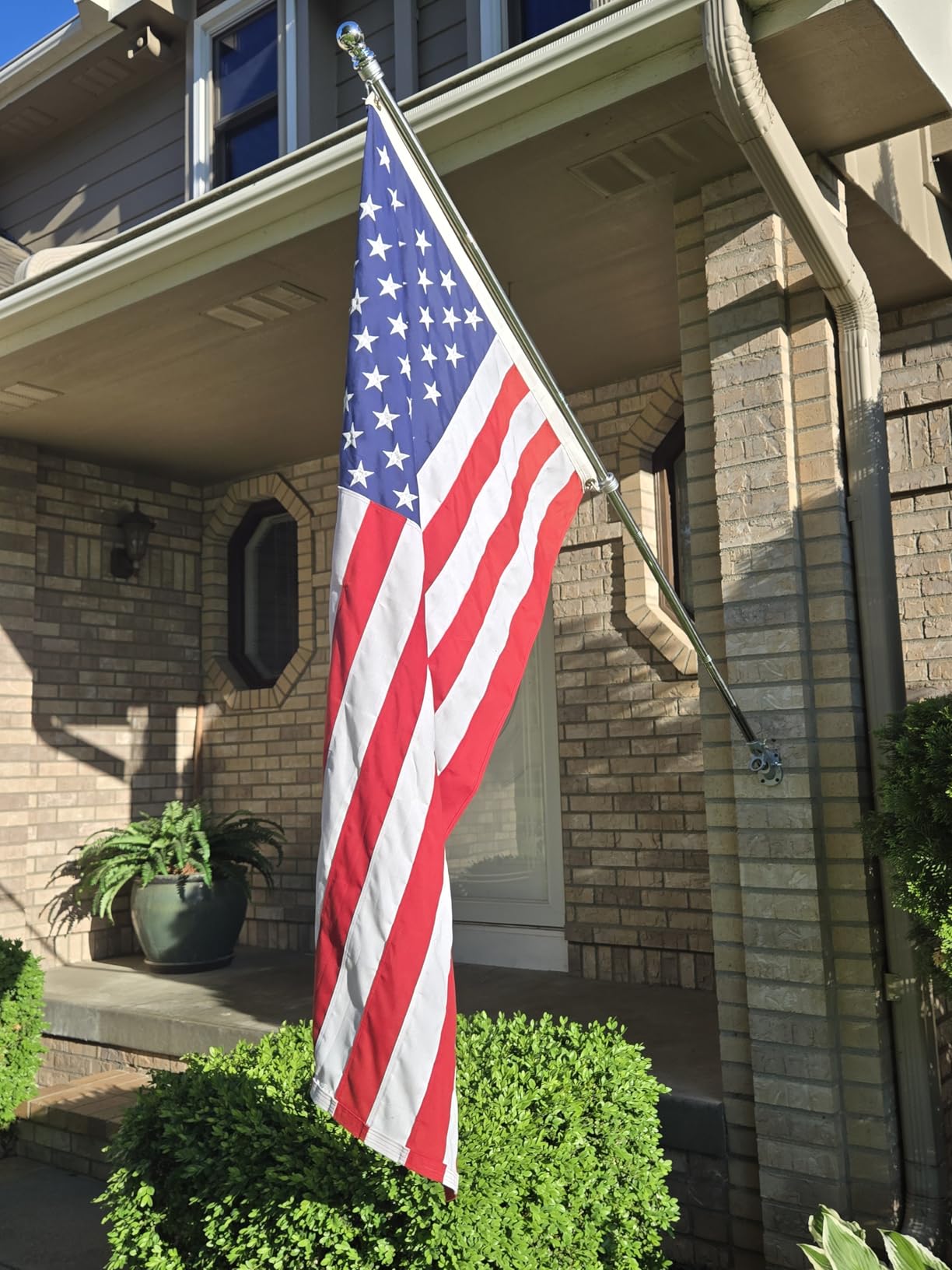 Anovo Flag Pole Kit - Stainless Steel 6 FT Flag Poles with 1 Inch Metal 360 Rotating Flag Pole Rings Clip, Two-Position Flag Pole Holder Brackets Mounting for Outside House Outdoor Porch (6 FT-Silver) customer photo 1