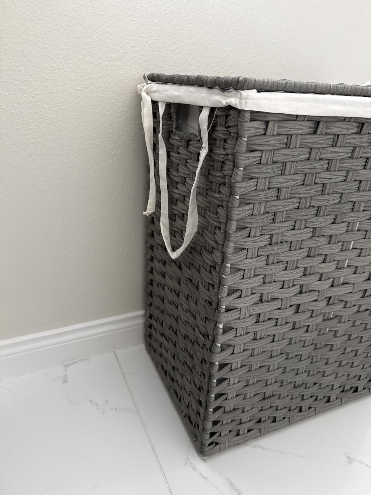 DUMOS Woven Laundry Basket with Lid, 90L Large Capacity Hamper, Removable & Machine-Washable Liner, Foldable Rattan Clothes Hamper, Sturdy Steel Frame, Odor Control, Goose Yellow customer photo 1
