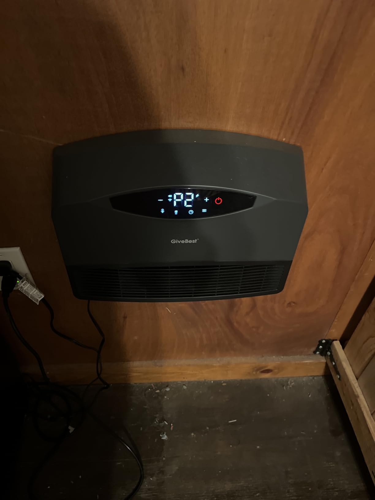 GiveBest Smart Wall Heater with WiFi and Remote Control, 1500W, Floor or Wall Mounted, 3 Heating Modes, Electric Heater with Thermostat for Living Room, Garage, Grey customer photo 1