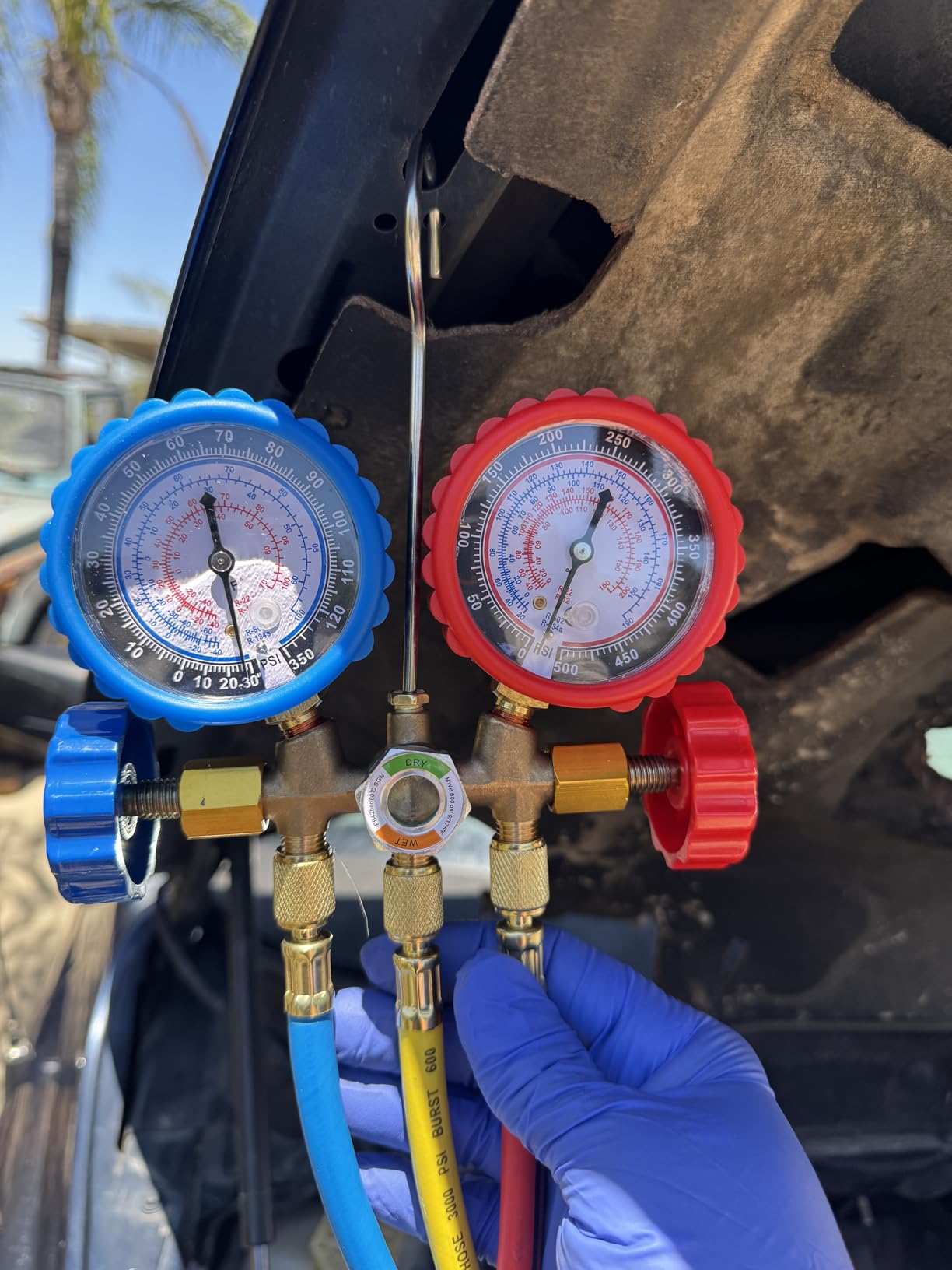 VTG VOGTEN 4.5 CFM AC Vacuum Pump and Gauge Set, for Mini Split/HVAC/Auto Systems, Manifold Gauge Kit Compatible with R134a R12 R22 R502, Includes 2 R134a Can Taps, R410a Adapters customer photo 1