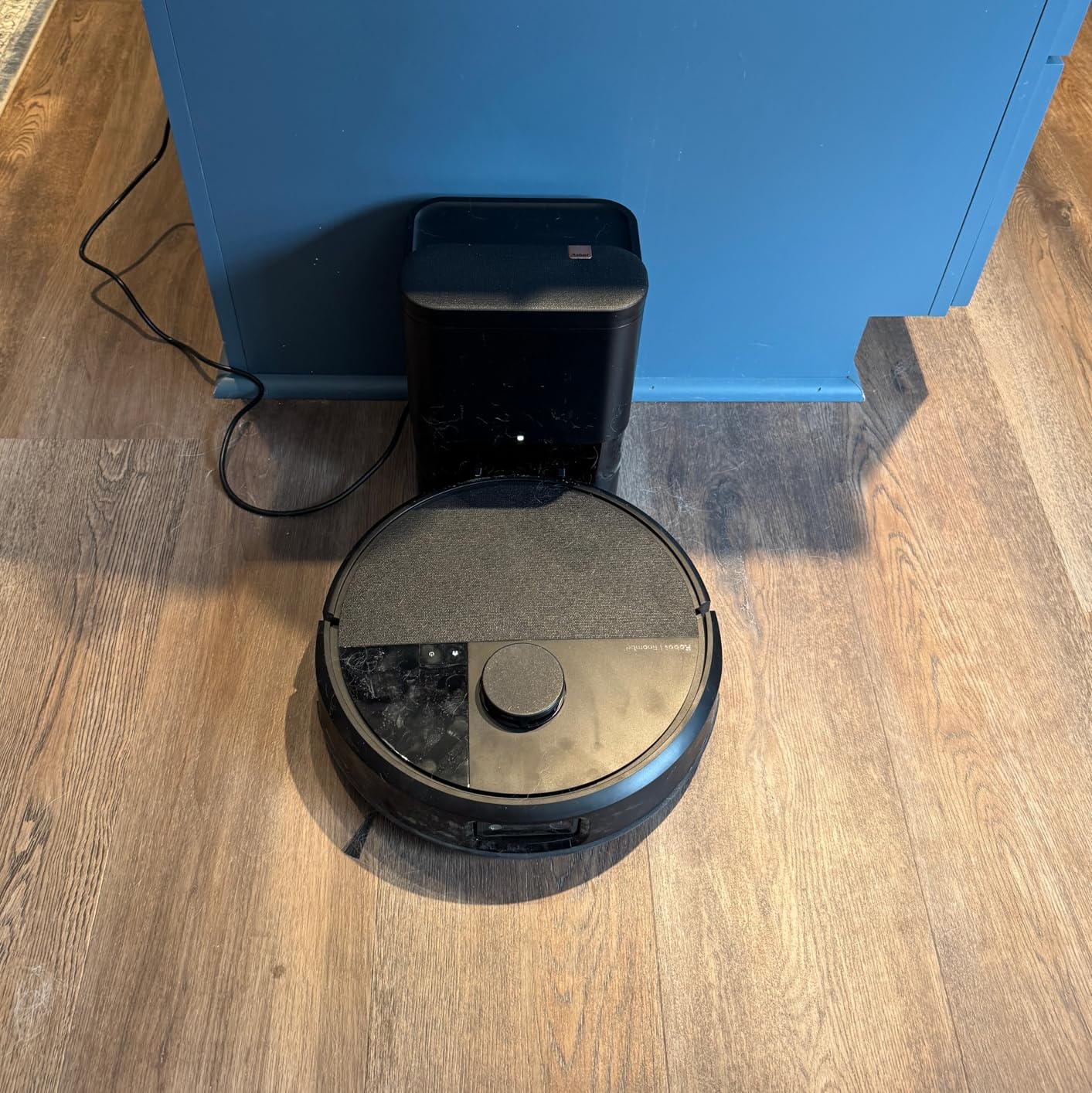 Roomba Max 705 Robot Vacuum with AutoEmpty Dock, Powerful Suction, Dual Rubber Anti-Tangle Brushes, LiDAR Navigation, Obstacle & Anti-Fall Detection, for Carpet and Hard Floors customer photo 2