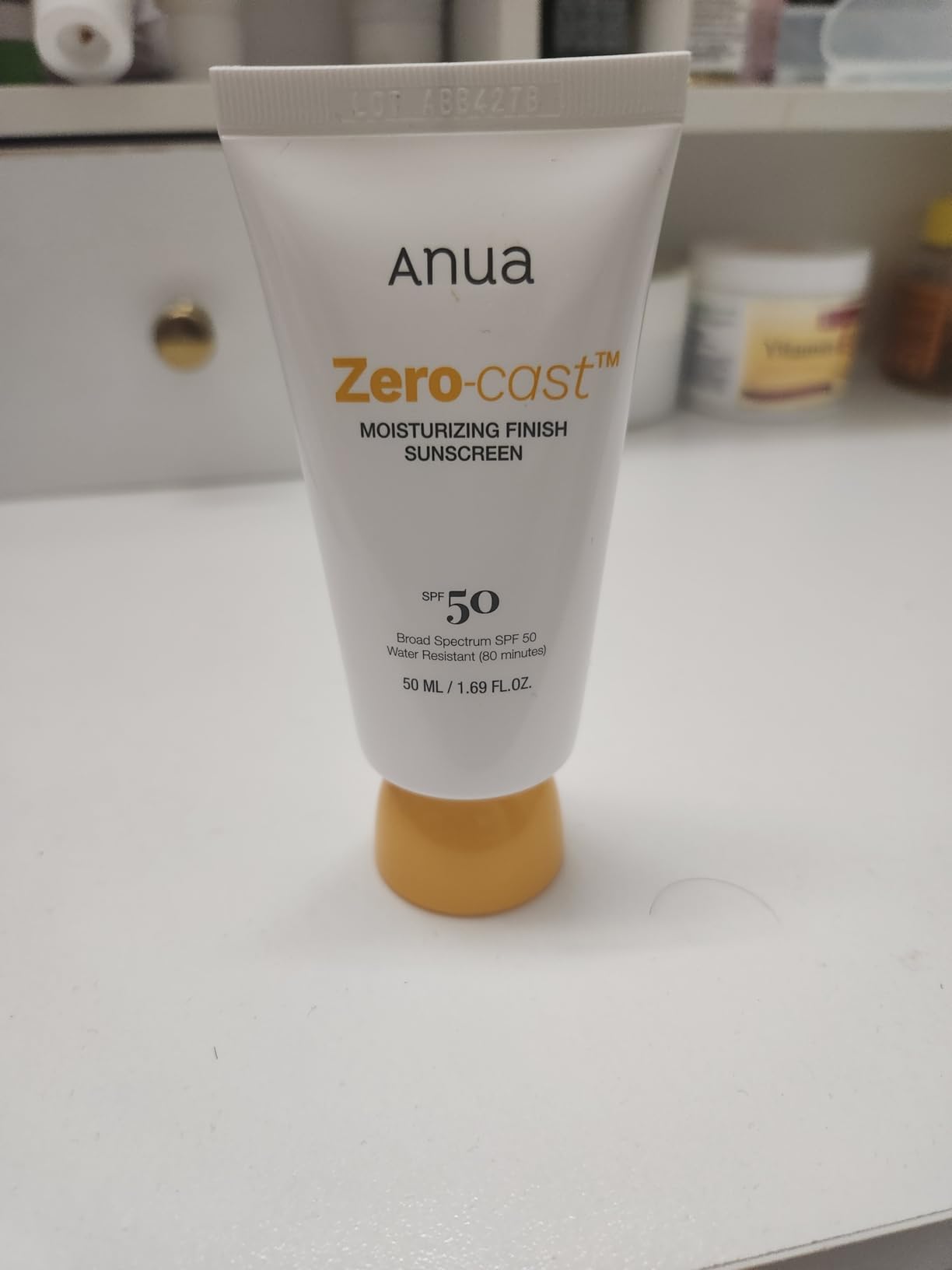 Anua Zero-Cast Moisturizing Sunscreen SPF 50, Glow Natural Sunscreen for Face, No White Cast, Hyaluronic Acid, Niacinamide, Korean Skincare, 1.69 fl oz customer photo 2