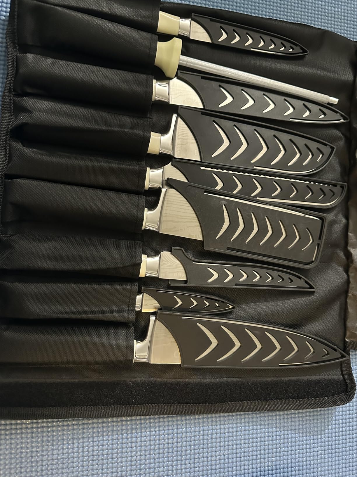 MDHAND Chef Knife Set with Roll Bag, 9PCS Professional Knife Set with Sharpener, High Carbon Stainless Steel Japanese Kitchen Knife Set - Forged Triple Rivet Handle, Dishwasher Safe, Chef Gifts, Black customer photo 1