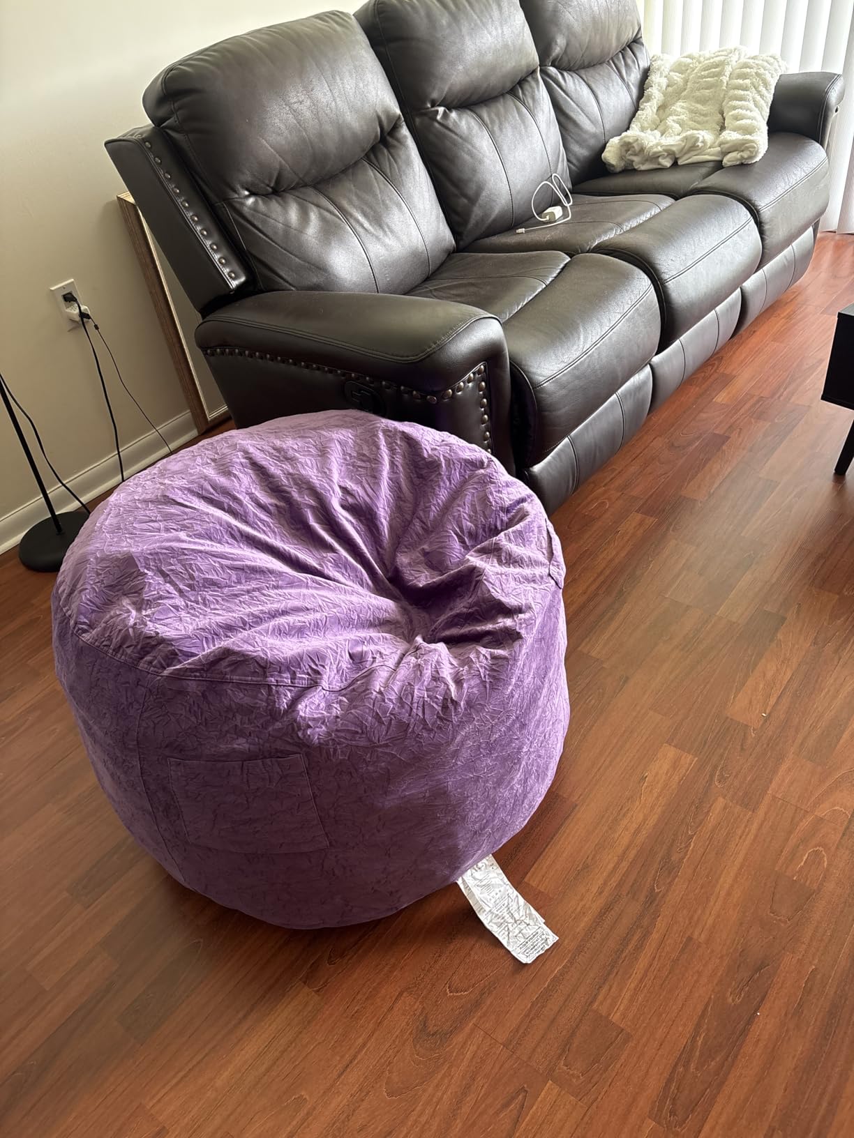 HABUTWAY 2FT Bean Bag Chair, 2' Beanbags Small Bean Bag Chairs with Filling, Teardrop Bean Bag Chair Luxurious Velvet Ultra Soft Fur with Removable Cover (Red) customer photo 1