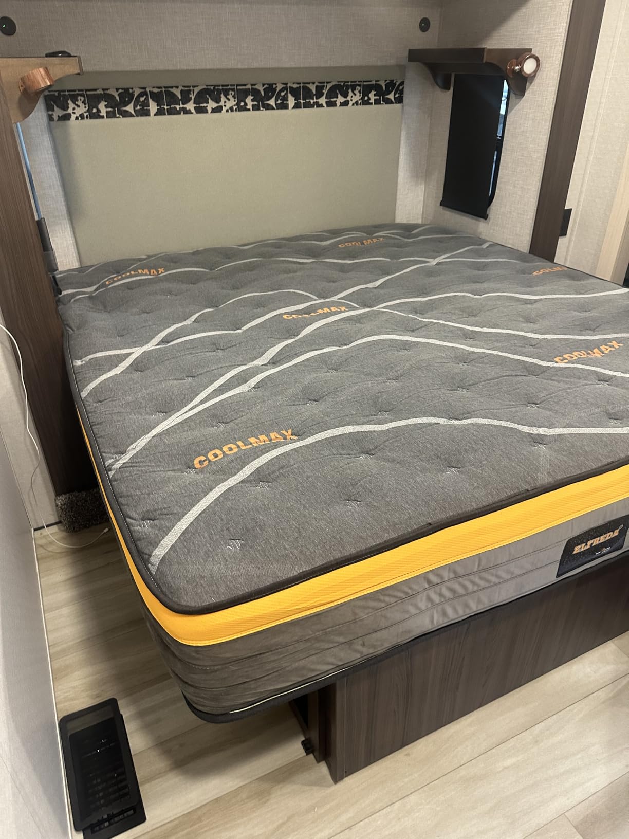 Elfreda RV King Mattress 72
