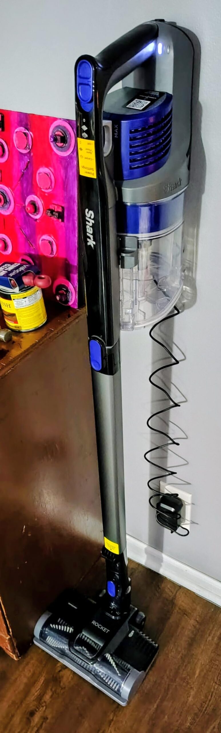 Shark PowerPro Plus Cordless Stick Vacuum, Lightweight, Rechargeable, FloorDetect Technology, HEPA Filter, Up to 50-Minute Runtime, Powerful Pet Hair Pickup, Carpets & Hard Floors, Pure Water, IZ377H customer photo 2