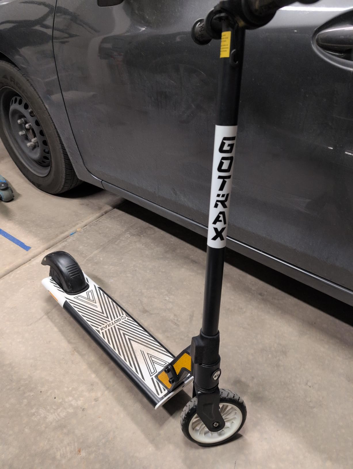 Gotrax GKS Mini Electric Scooter for Kids 6-12, Max 3.75 Miles & 7.5 Mph by 150W Motor, 6'' Wheel, Thumb Control Easy to Ride & Assemble customer photo 1
