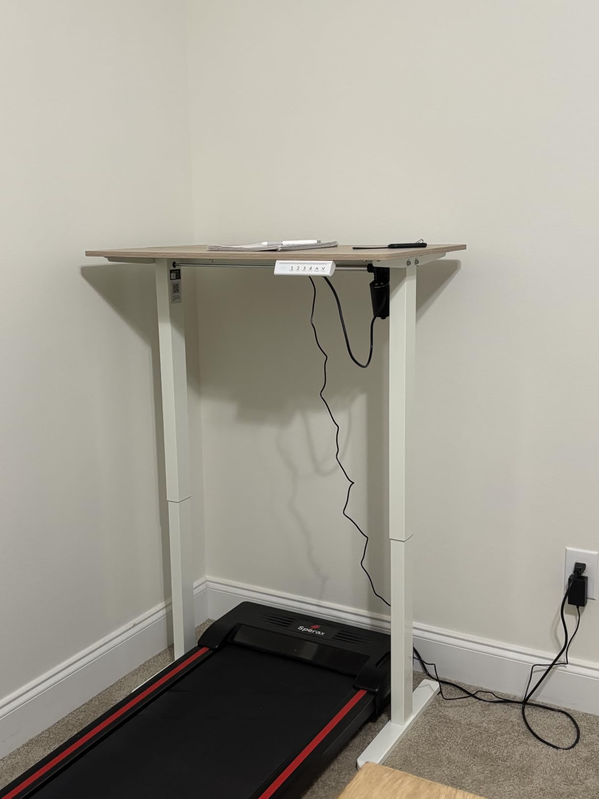 HUANUO 32 Small Electric Standing Desk Adjustable Height, 4 Memory Height Settings, Sit Stand Up Desk for Home Office & Computer Workstation, LightWalnut customer photo 1