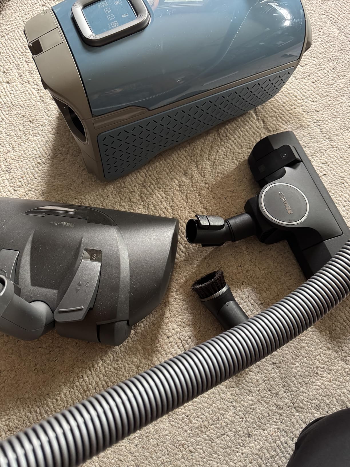Miele Guard L1 Bagged Canister Vacuum Cleaner with AirClean Filter, LED Display Panel, Nordic Blue/Space Grey customer photo 1