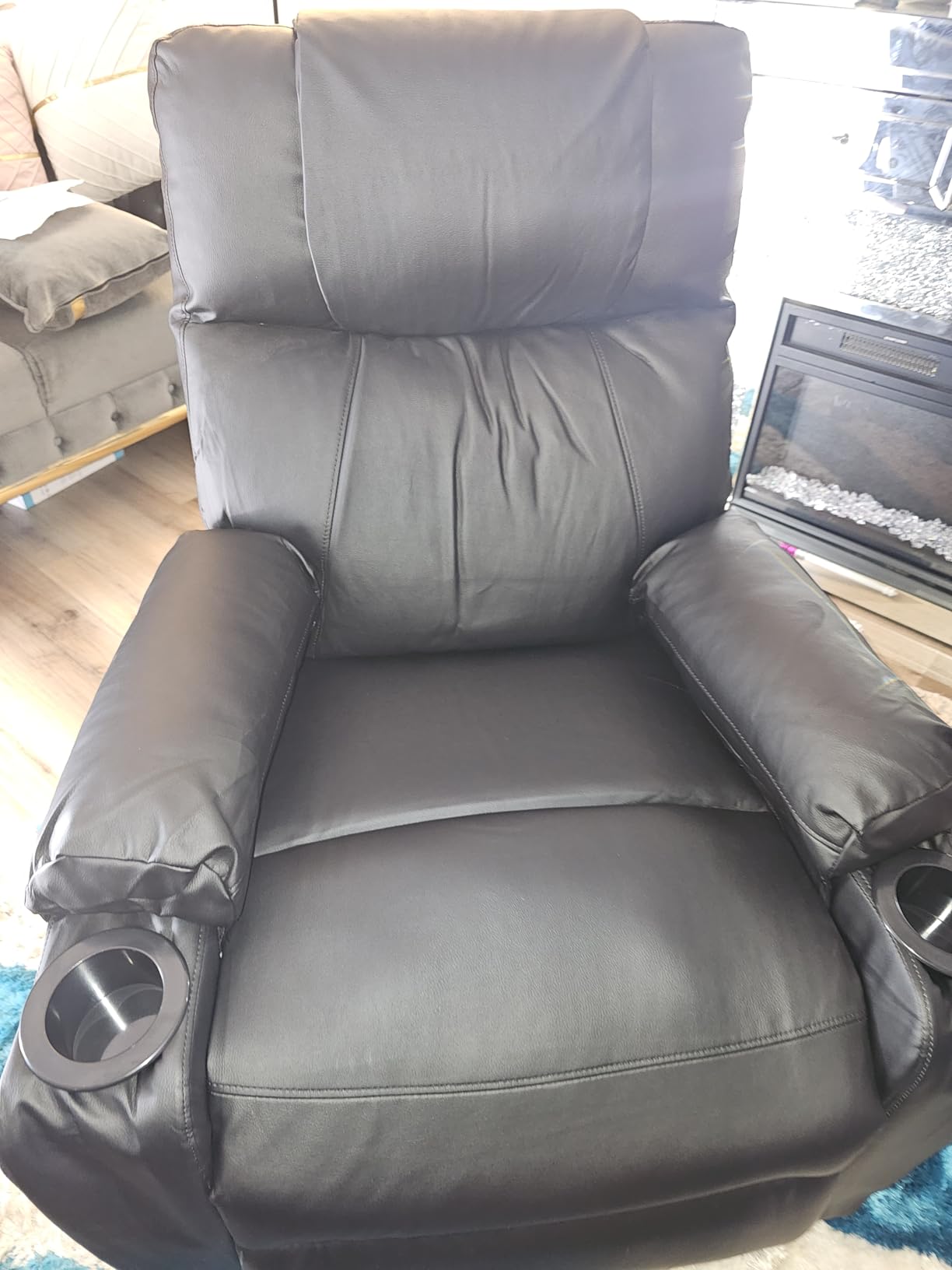 Brage Living Power Lift Recliner Chair for Elderly with Massage & Heat, 160° Adjustable PU Leather Electric Recliner with Remote, Cup Holders, Side Pockets, and Stand Assist for Living Room (Black) customer photo 1