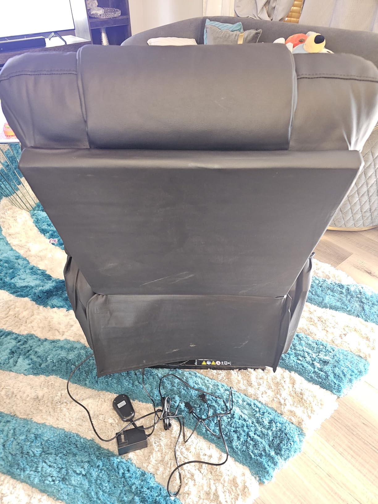 Brage Living Power Lift Recliner Chair for Elderly with Massage & Heat, 160° Adjustable PU Leather Electric Recliner with Remote, Cup Holders, Side Pockets, and Stand Assist for Living Room (Black) customer photo 2