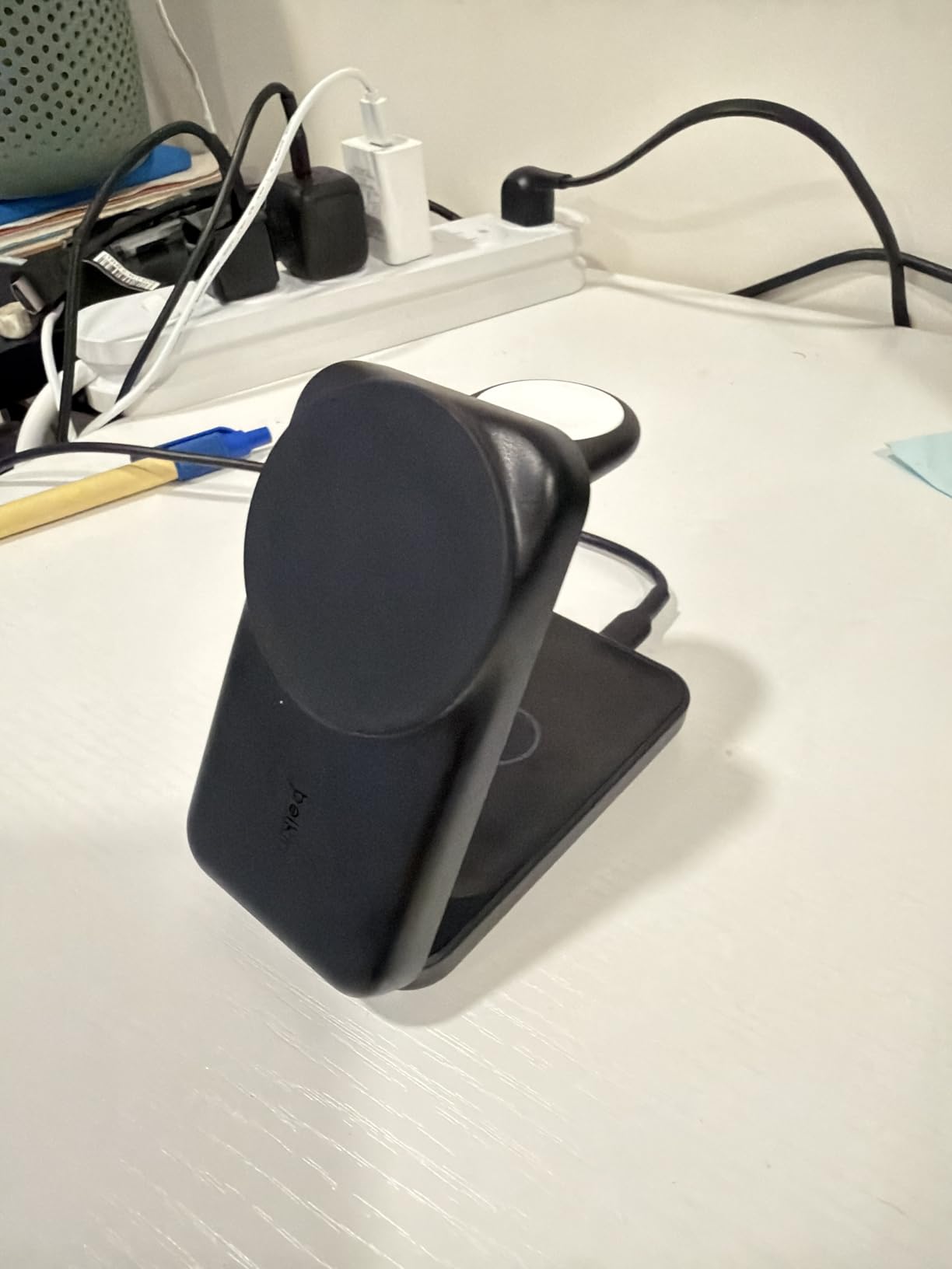 Belkin 3-in-1 Charging Station, Qi2.2 25W Magnetic Wireless Charger Dock, Foldable Charging Stand for iPhone 17/16/15, Apple Watch, AirPods, Pixel 10 (45W Adapter Included) customer photo 1