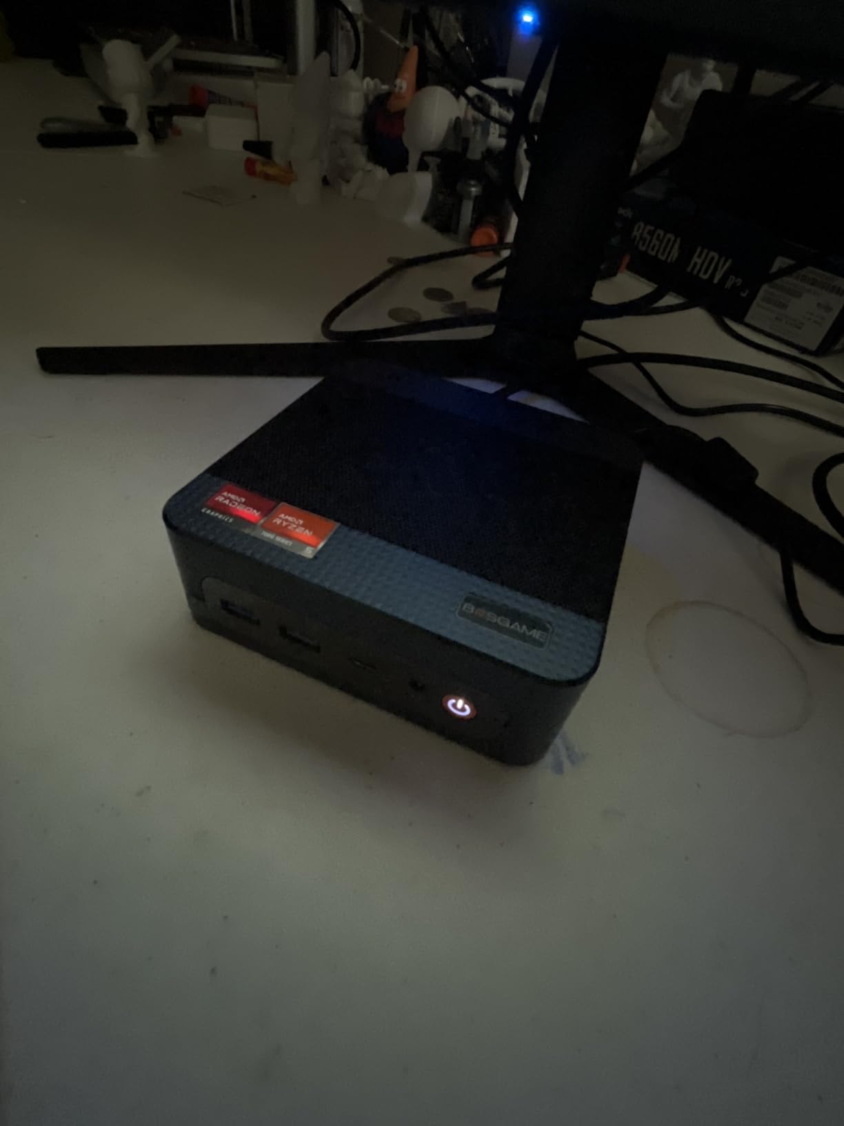 Bosgame P3 Mix Mini PC, Mini Computers with Ryzen 5 7640HS (up to 5.0 GHz), 32GB DDR5, 1TB PCIe SSD, 4K Triple Display, USB 4.0, Dual 2.5G LAN & Wi-Fi 6E & BT5.2, Mini Desktop for Home Office customer photo 1