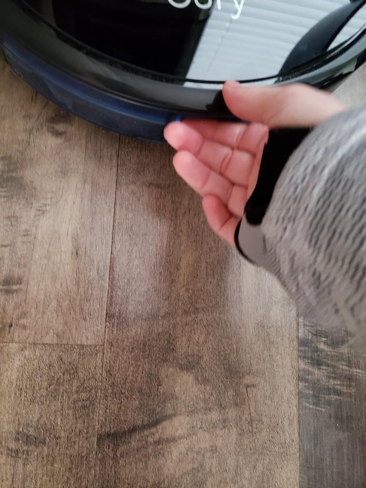 Eufy C28 2026 New Robot Vacuum and Mop Combo, 15,000 Pa Suction, HydroJet Self Clean Roller Mop customer photo 2