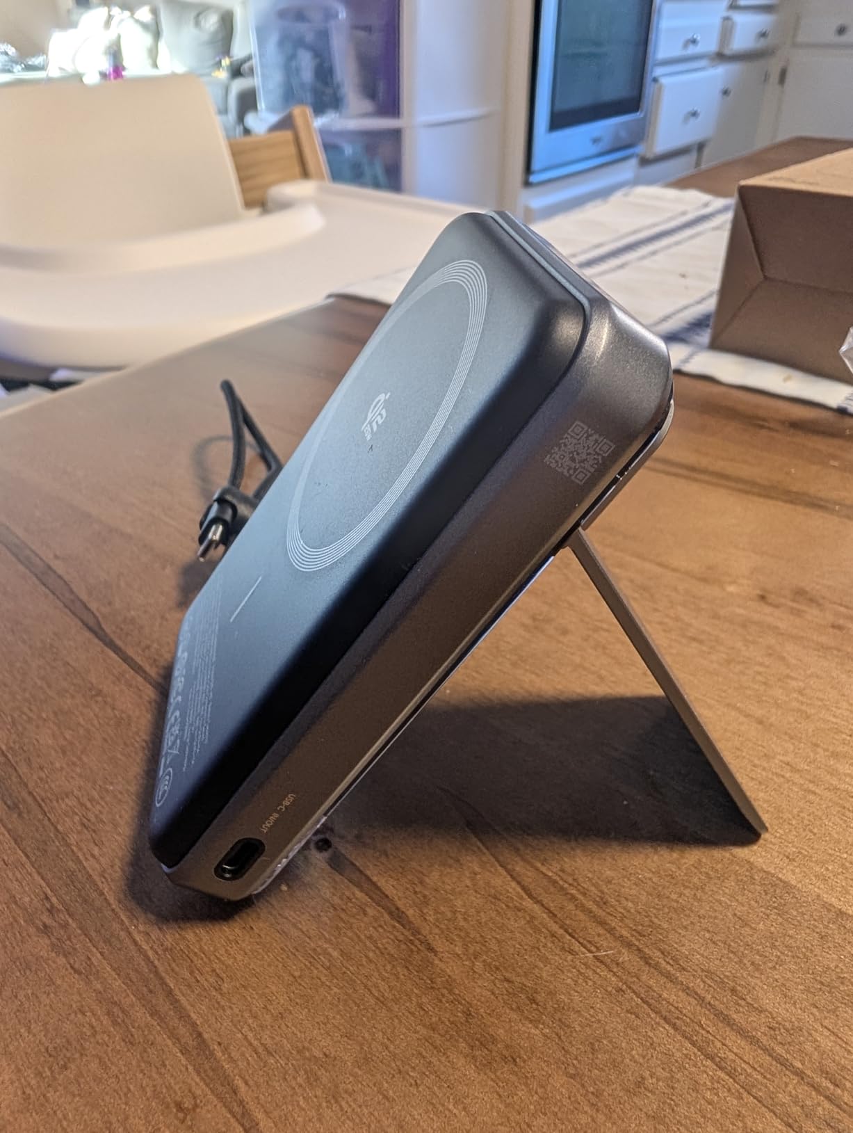 Sharge ICEMAG 3 MagSafe Portable Charger, Qi2.2 25W Magnetic Power Bank 10000mAh 35W USB-C Fast Charging, with Active Cooling & Built-in Cable, Transparent RGB Design for iPhone 17/16/15/14 Series customer photo 1
