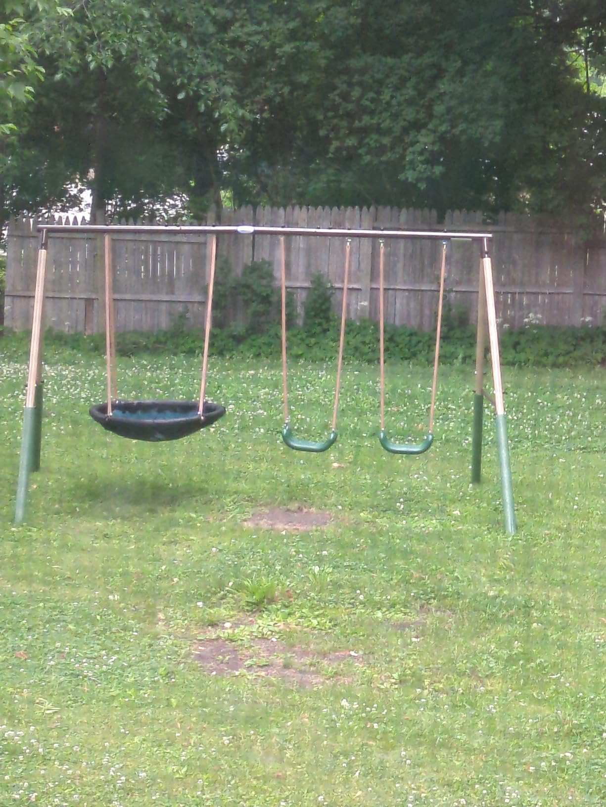 SuperDisc Swing Set with SuperDisc Swing. 5 User Capacity, Easy Assembly, Metal Frame Backyard Playground Set for Kids. with Padded Frame Legs for Safety. 148