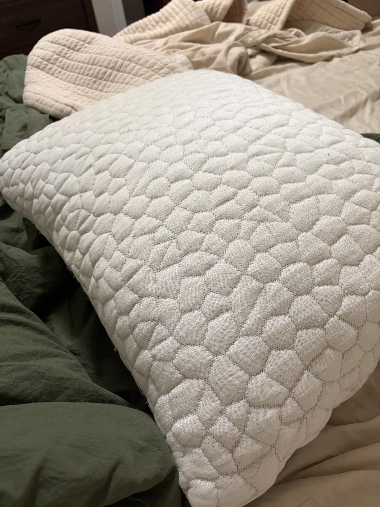 Meoflaw Adjustable Memory Foam Bed Pillows: Queen Size Shredded Foam Pillow Set of 2 for Sleeping with Removable & Washable Pillowcase for Back, Side & Stomach Sleeper-Medium Firm customer photo 1