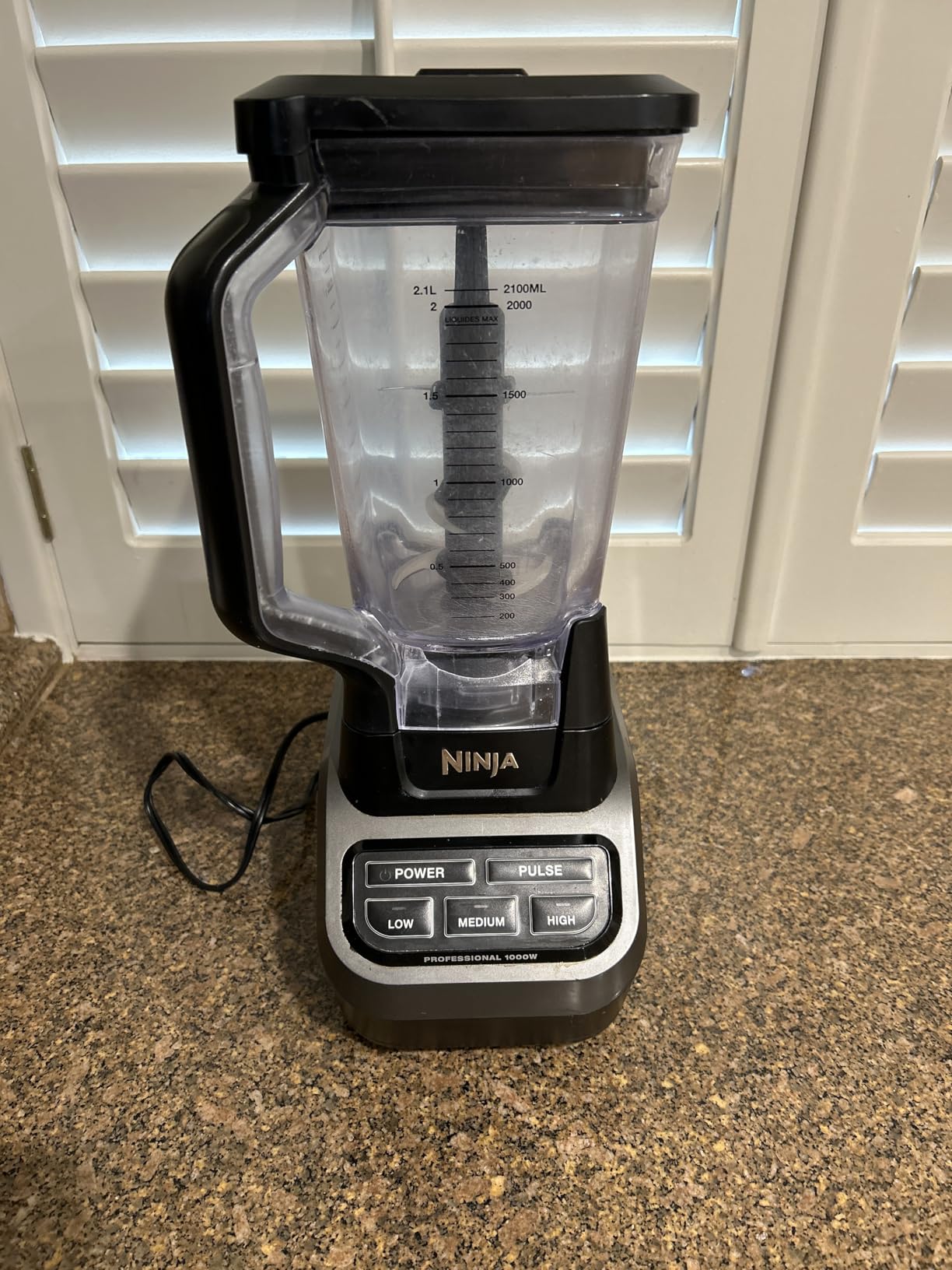 Ninja UltraCrush Professional Blender BP201 | 1000W Power, XL 72-oz. Pitcher | Total Crushing Technology | 3 Manual Speeds for Smoothies, Sauces & More | Full-Size Countertop | Black (2026) customer photo 1