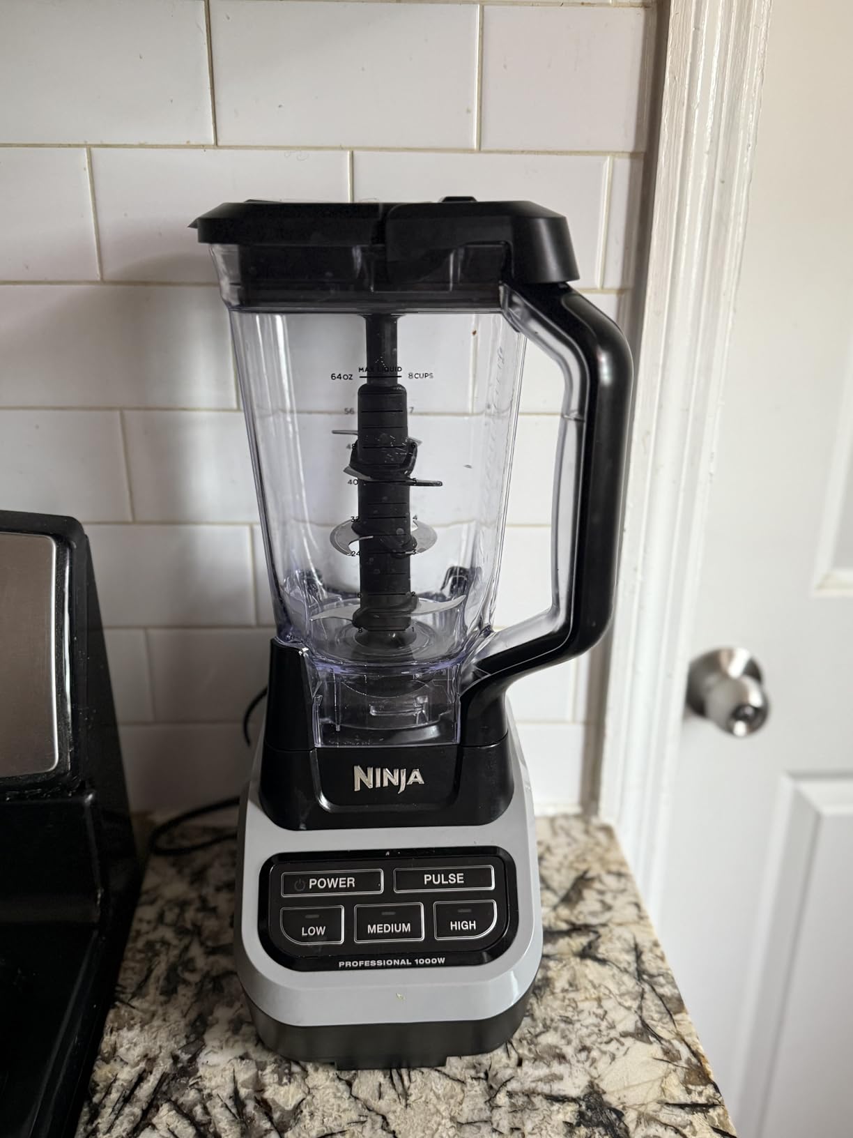 Ninja UltraCrush Professional Blender BP201 | 1000W Power, XL 72-oz. Pitcher | Total Crushing Technology | 3 Manual Speeds for Smoothies, Sauces & More | Full-Size Countertop | Black (2026) customer photo 2