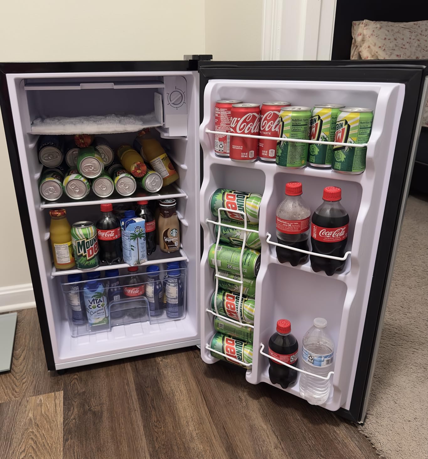 Sweetcrispy 3.2 Cu.Ft Mini Fridge with Freezer, 2 Door Small Refrigerator with Adjustable Thermostat Energy-efficient Low Noise, Compact Fridge for Bedroom, Office, Dorm, Black customer photo 1